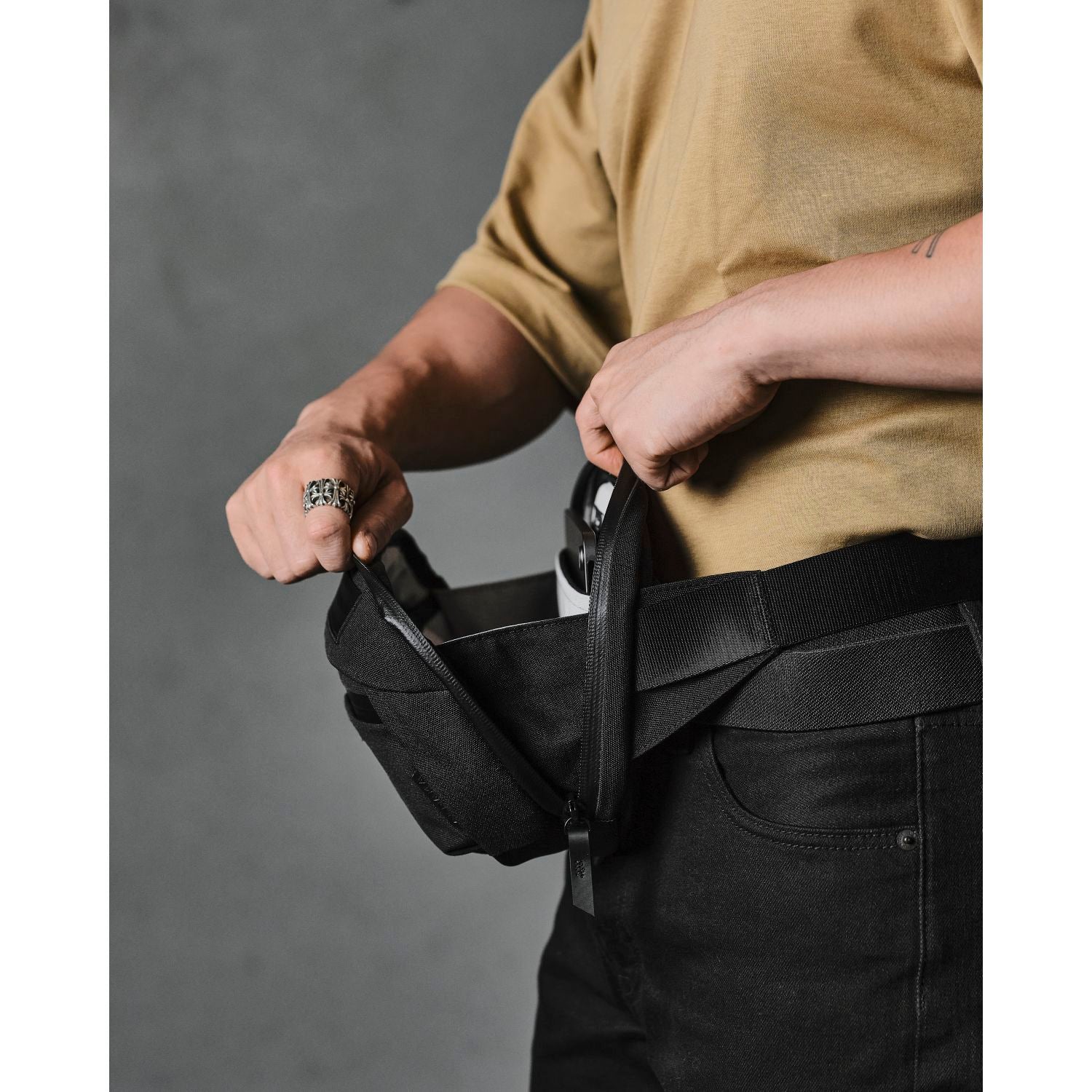 ALPAKA Bravo Waist Pack Axoflux 600D (Black)