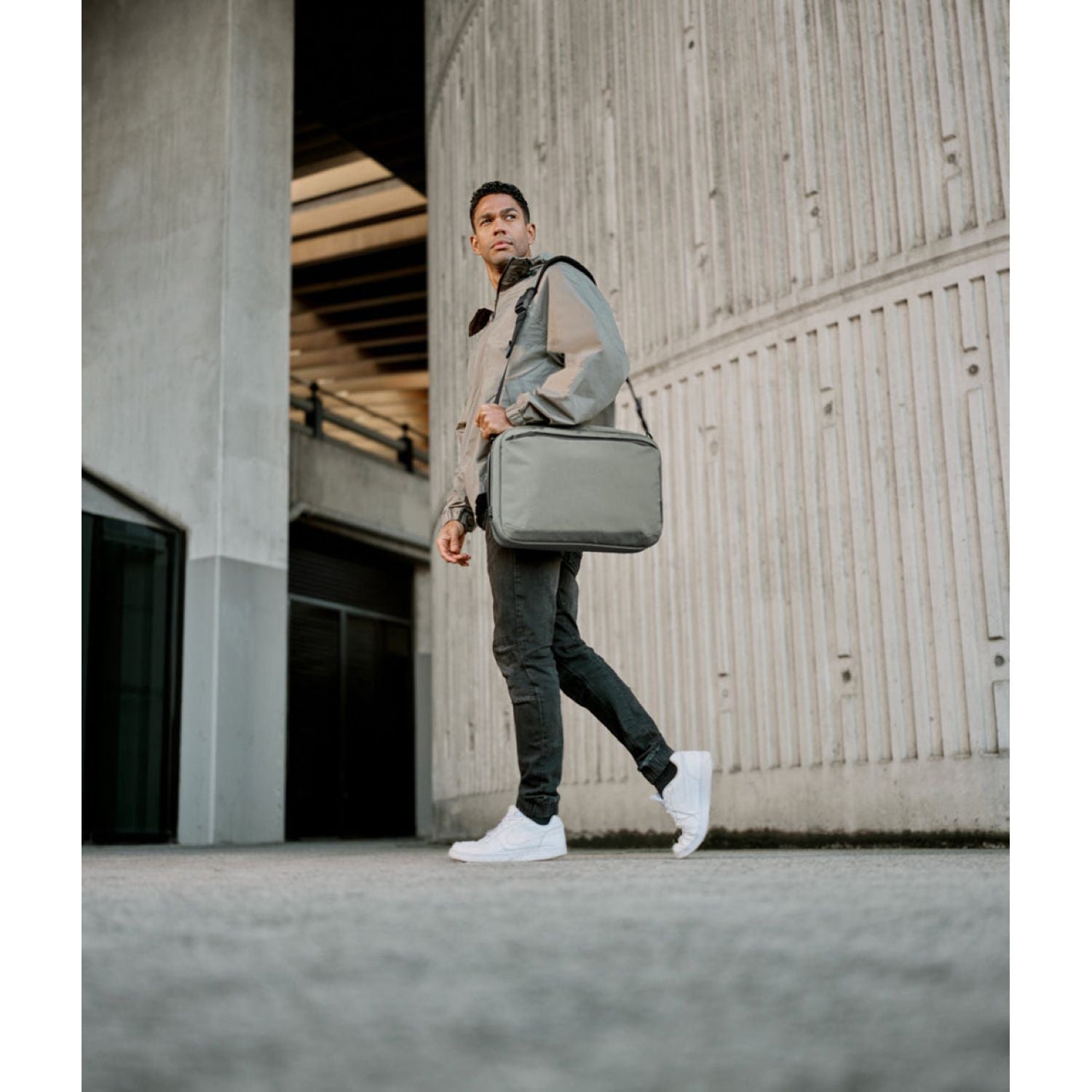 ALPAKA Elements Tech Brief Pro Axoflux 600D (Sage Grey)