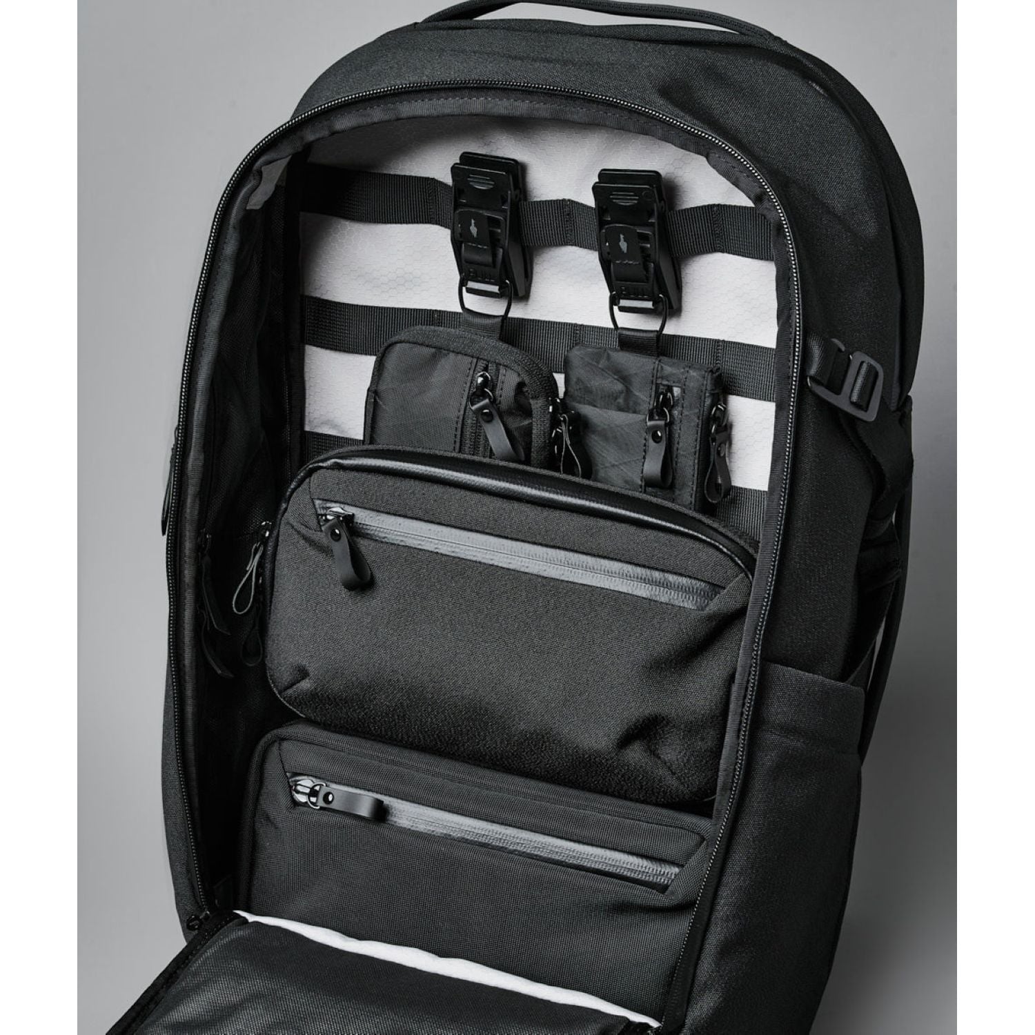 ALPAKA Elements Travel (35L) Axoflux 600D Backpack + Removable Waist Strap (Black)