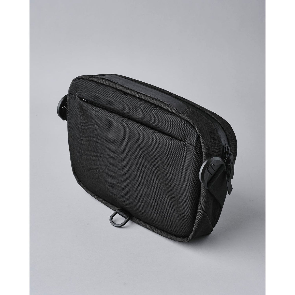 ALPAKA Go Sling Axoflux 600D (Black) | The Planet Traveller