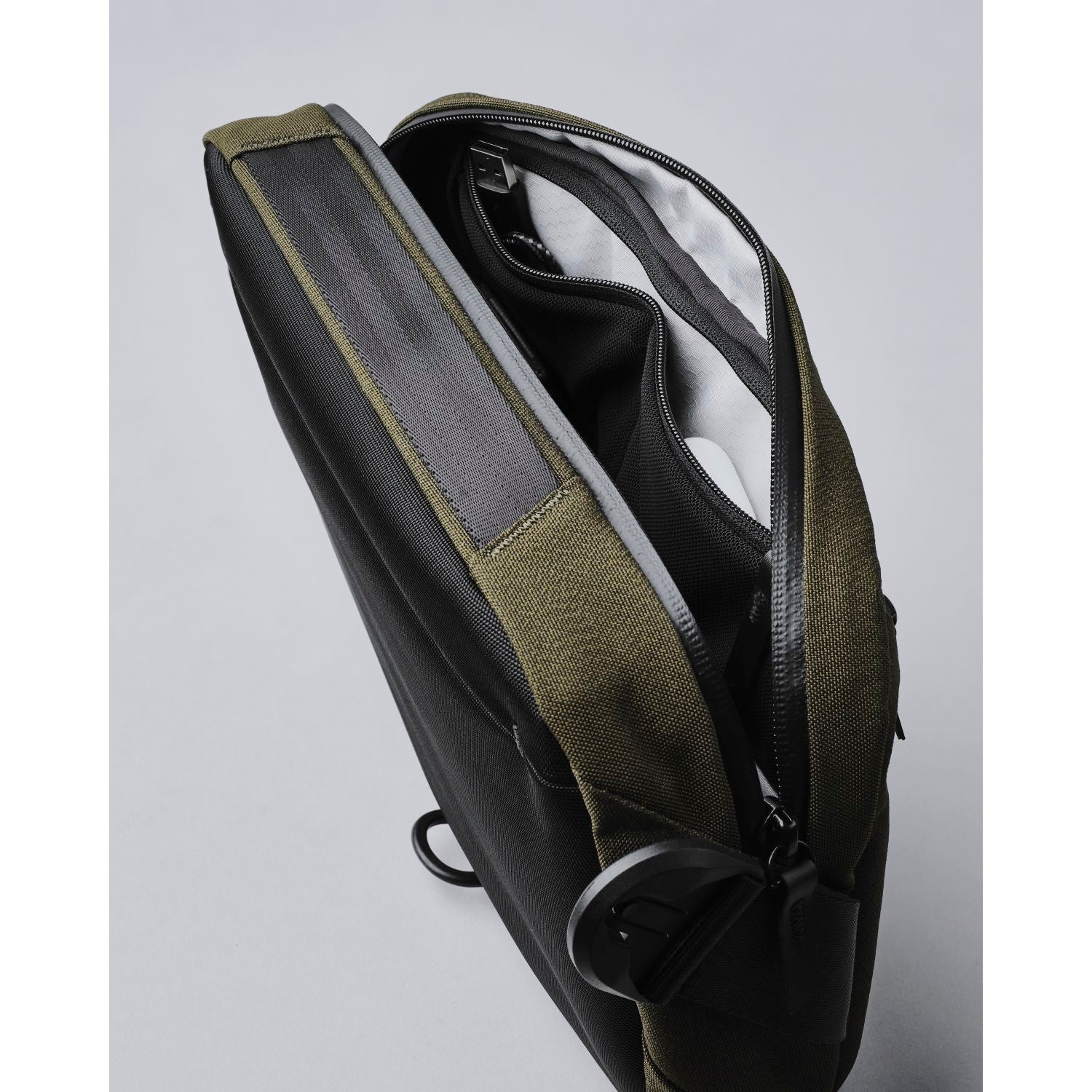 ALPAKA Go Sling Axoflux 600D (Army Green)