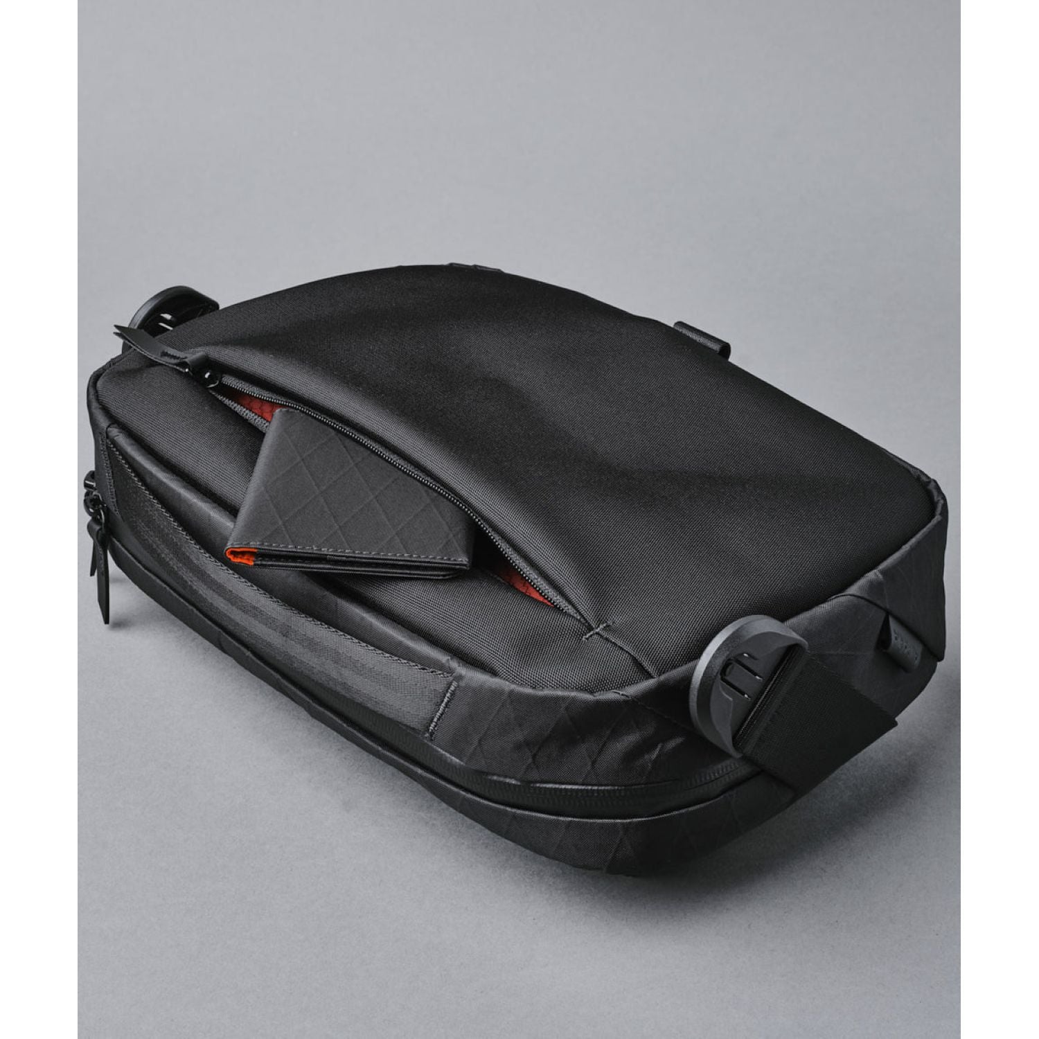ALPAKA Go Sling X-Pac VX21 (Black)