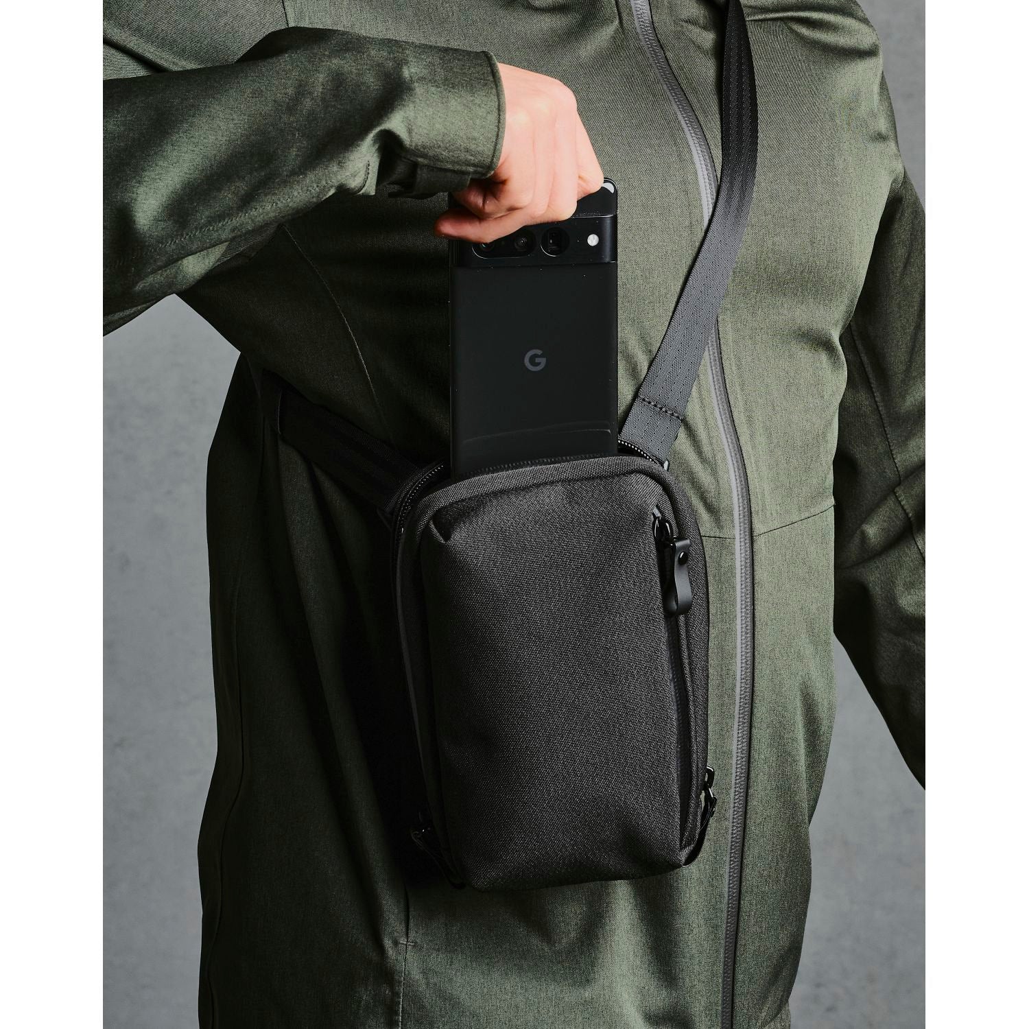 ALPAKA Metro Sling Axoflux 600D (Black)
