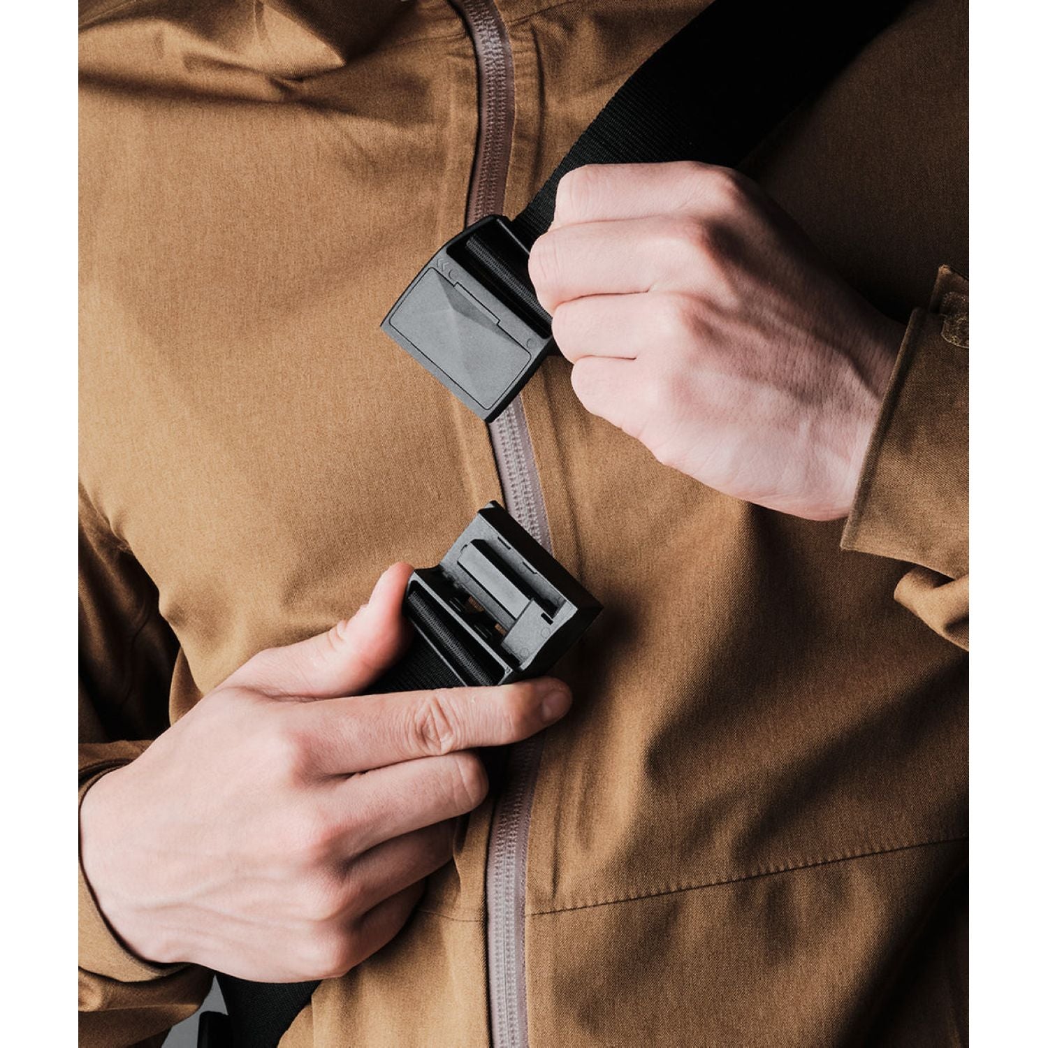 ALPAKA Pro Strap Maglockz Slider Buckle (For Crossbody) (Black)