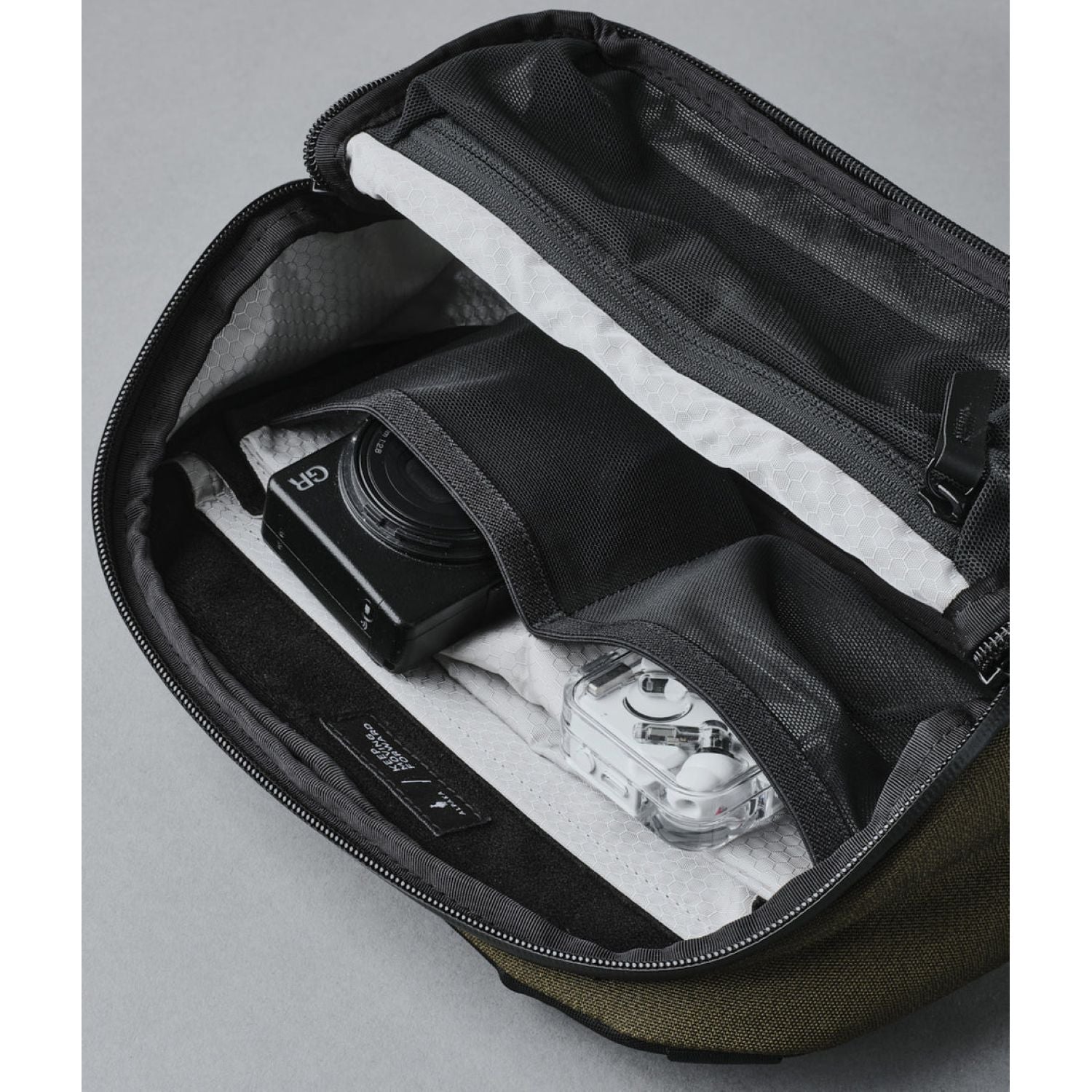 ALPAKA Vertex Pouch Axoflux 600D (Army Green)