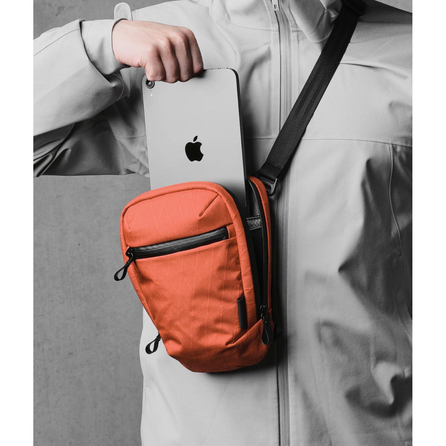 ALPAKA Vertical Sling X-Pac RX30 (Cayenne)