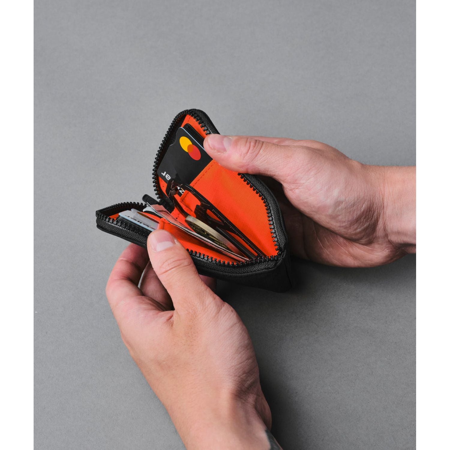 ALPAKA Zip Card Pouch 200D (Black)