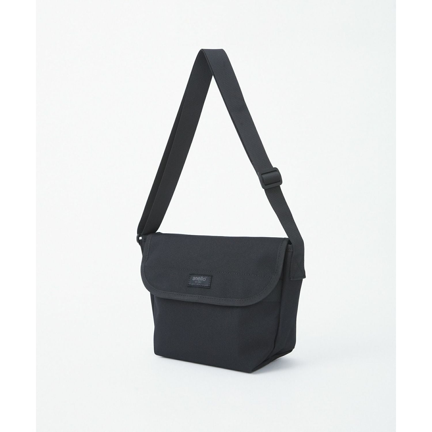 Anello Kuro Mini Messenger Bag (Black)
