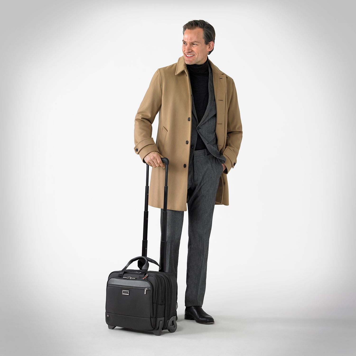 Briggs & Riley @Work Medium 2-Wheel Expandable Brief (Black)