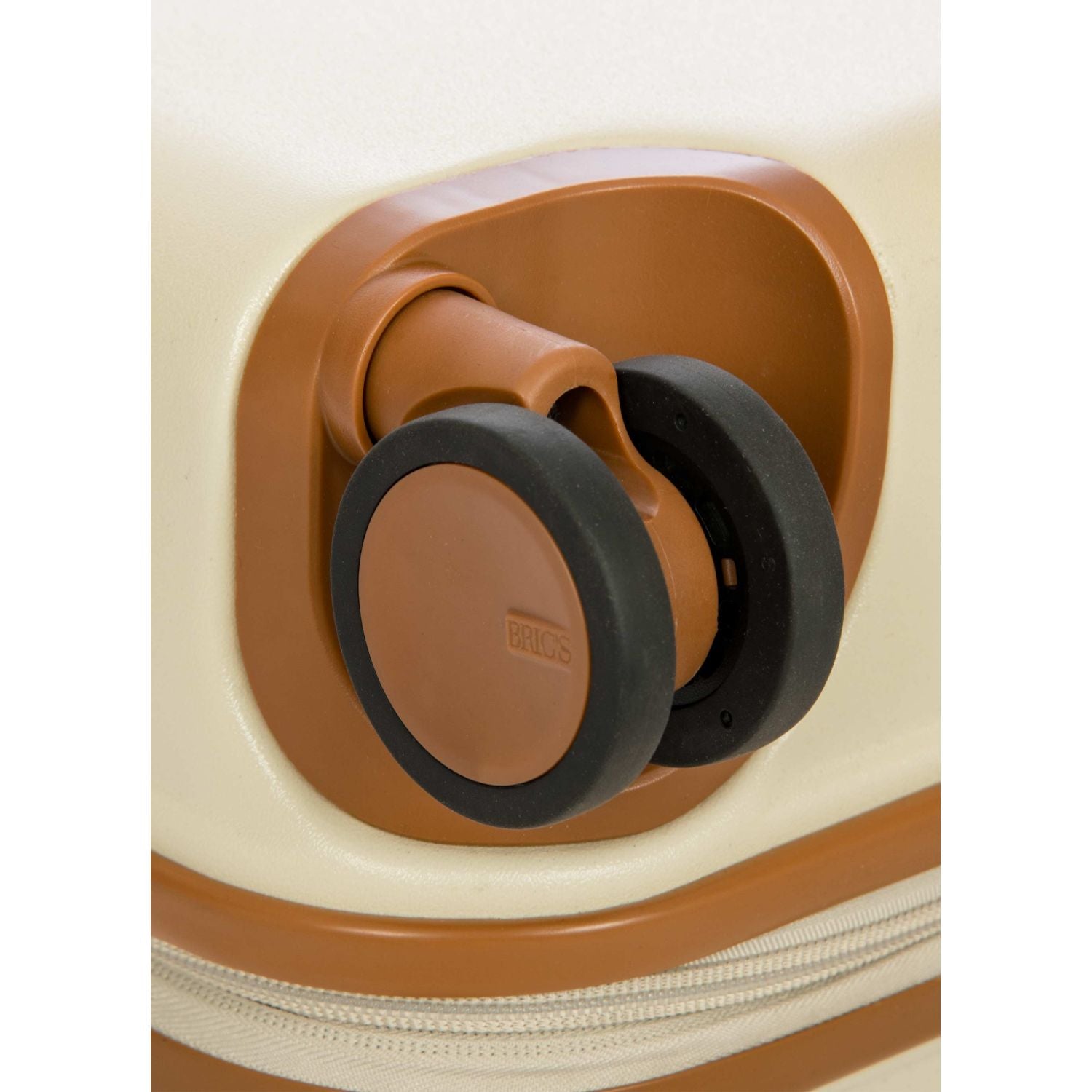 BRIC'S Bellagio 3 27" Medium Luggage Spinner (Cream)