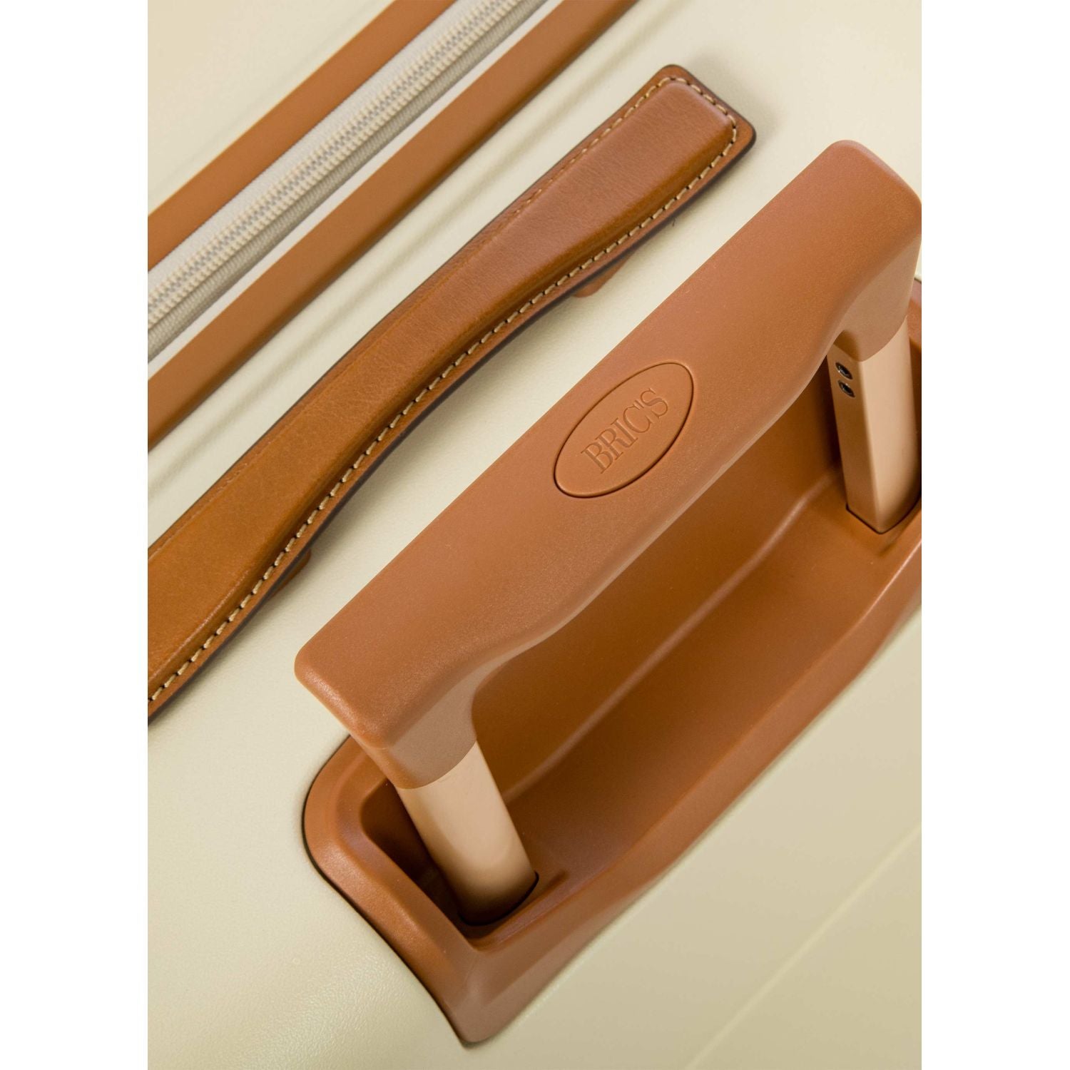 BRIC'S Bellagio 3 27" Medium Luggage Spinner (Cream)