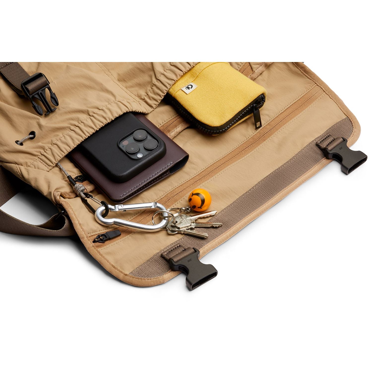 Bellroy Cinch Messenger Bag - Sand Dune