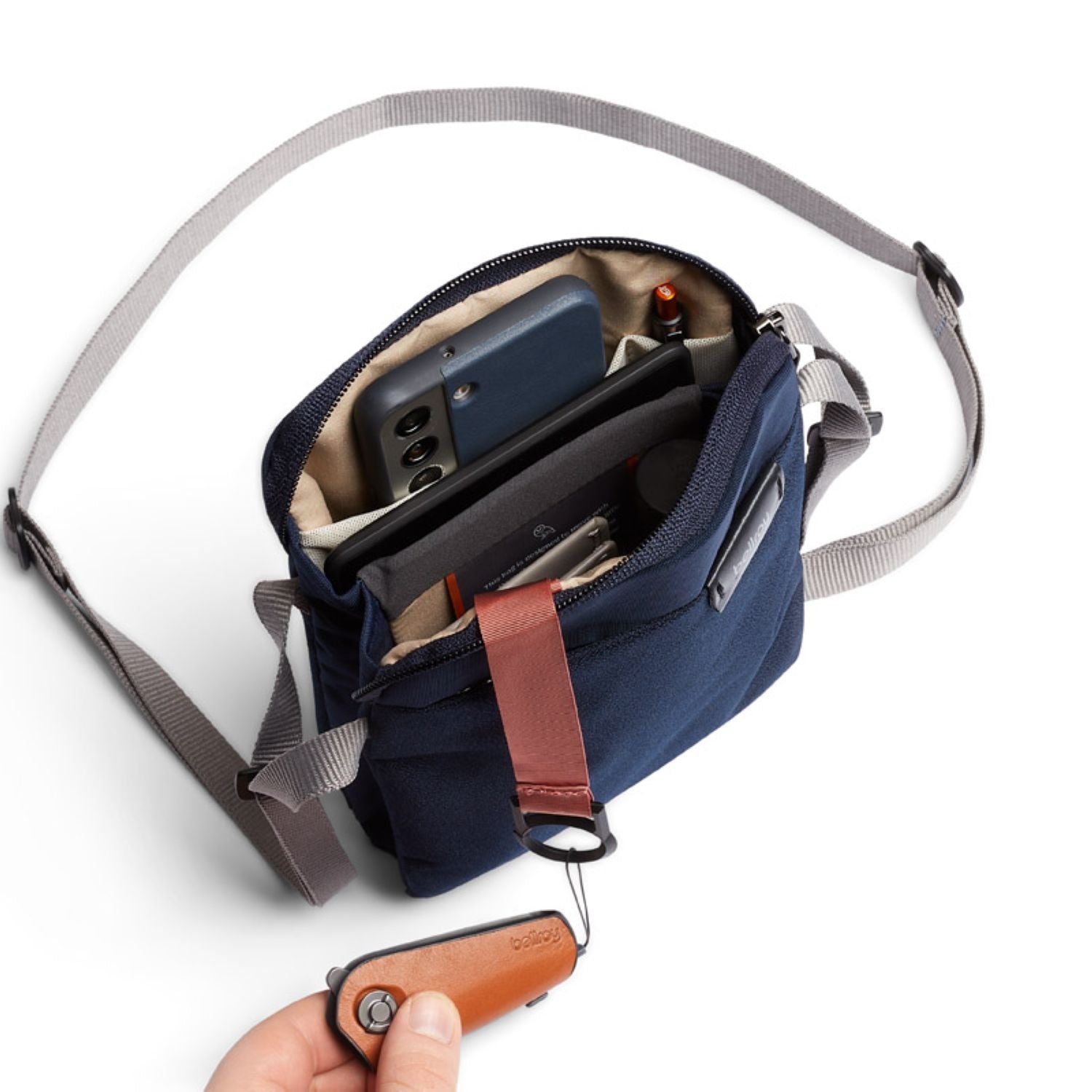 Bellroy City Pouch - Navy