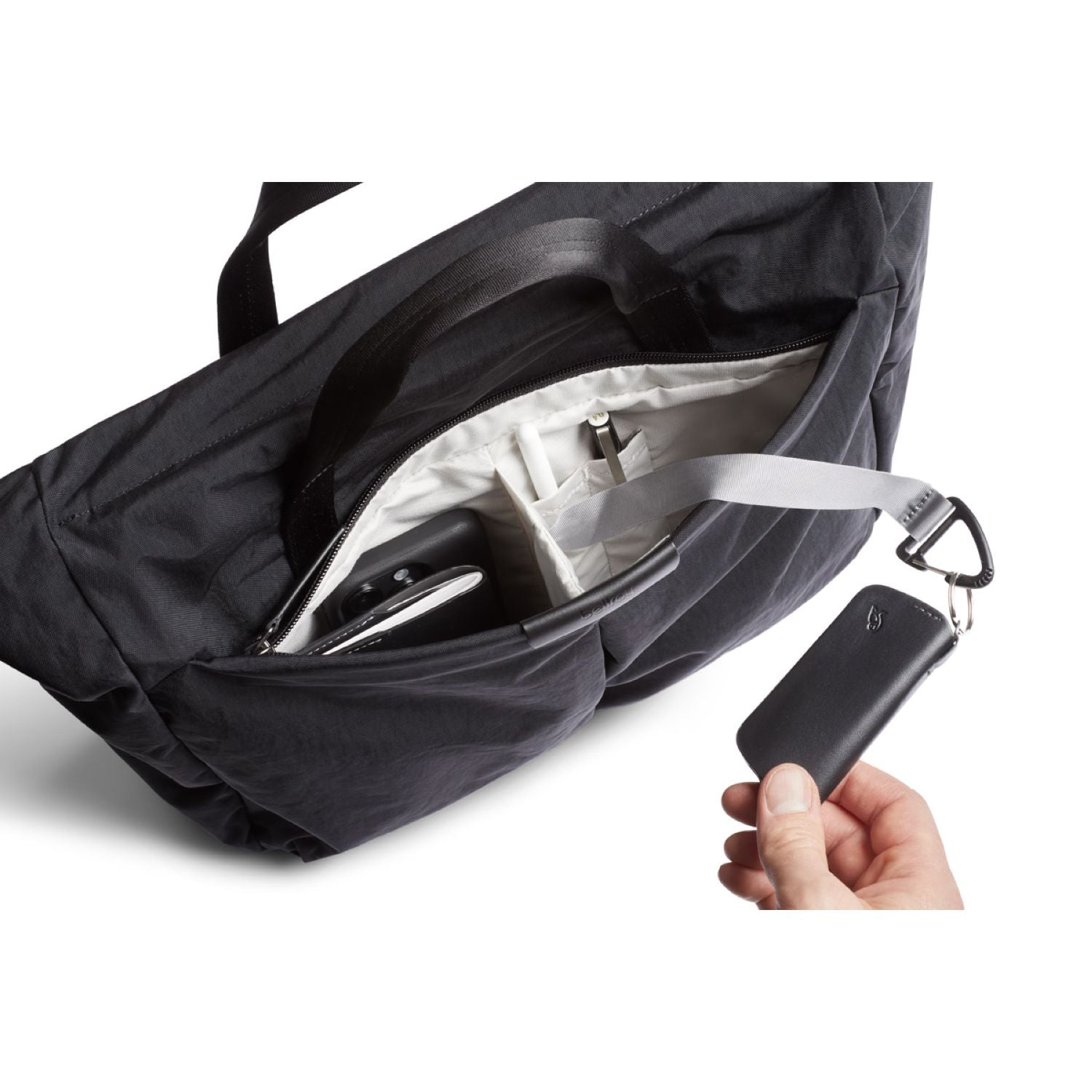 Bellroy Tokyo Messenger Bag 16" - Raven