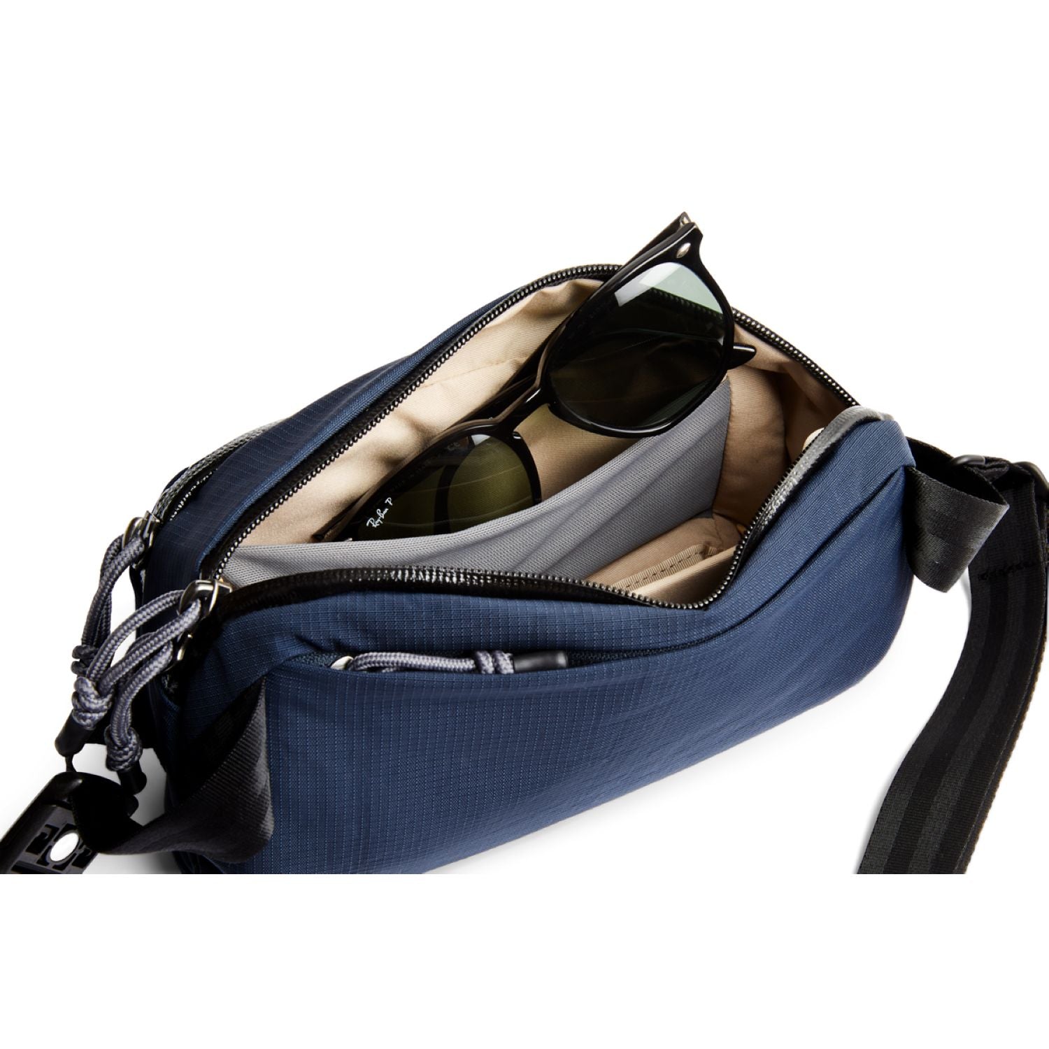 Bellroy Venture Ready Sling 2.5L - Nightsky