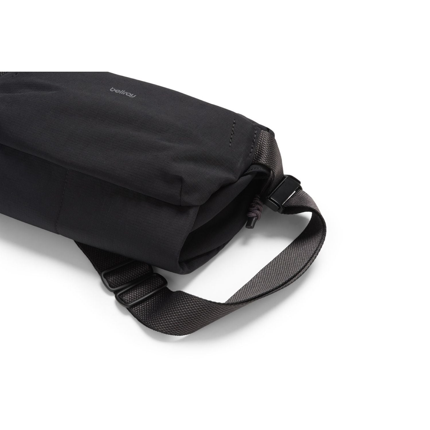 Bellroy Venture Sling 6L - Midnight | The Planet Traveller