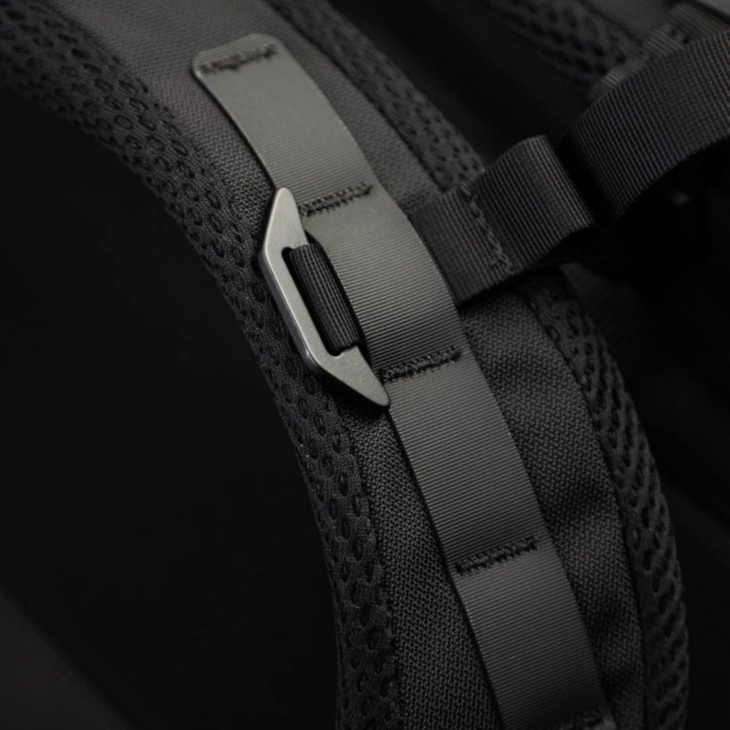 Black Ember Citadel 20 13 Laptop Backpack - Jet Black