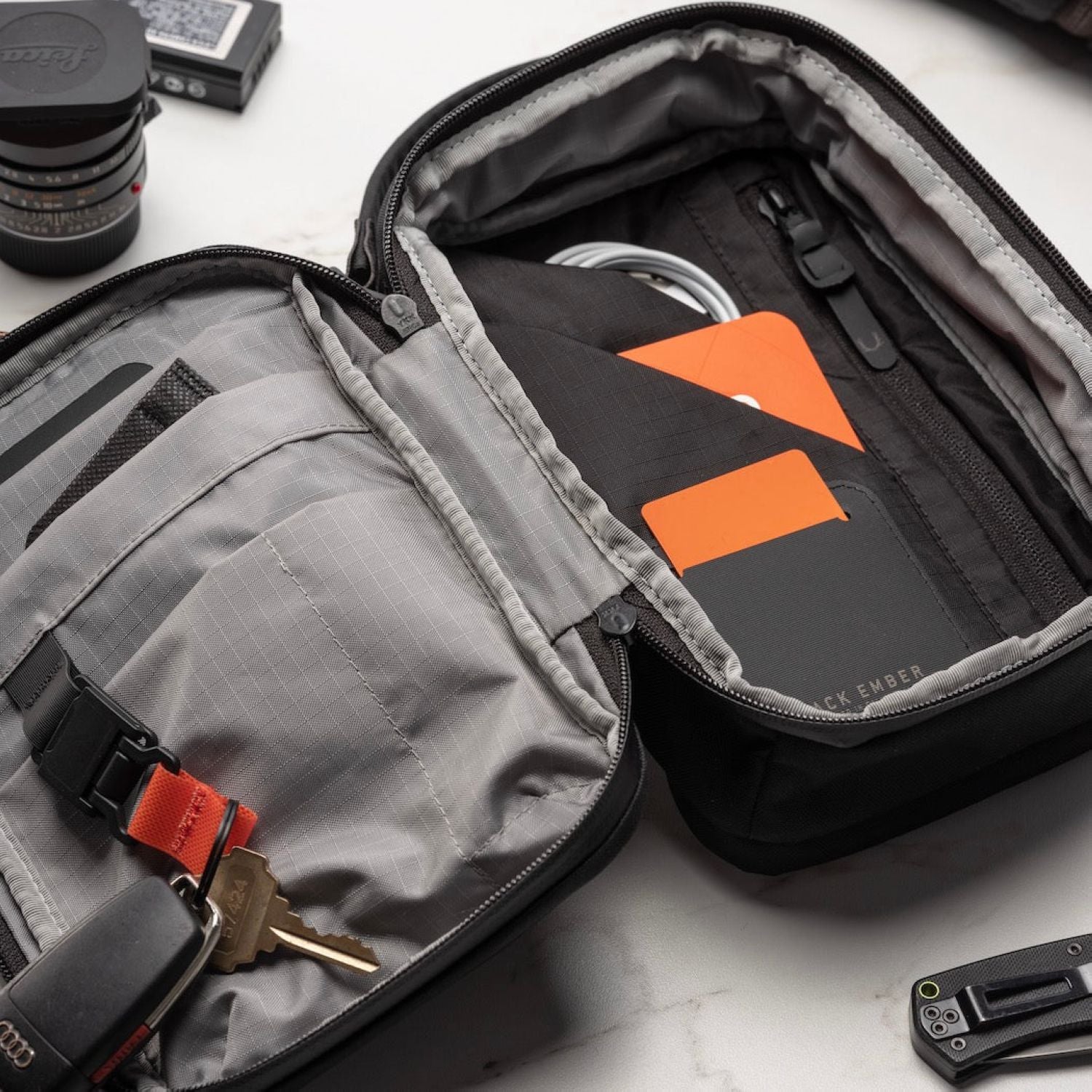 Black Ember Kompak Sling Bag 5L - Jet Black