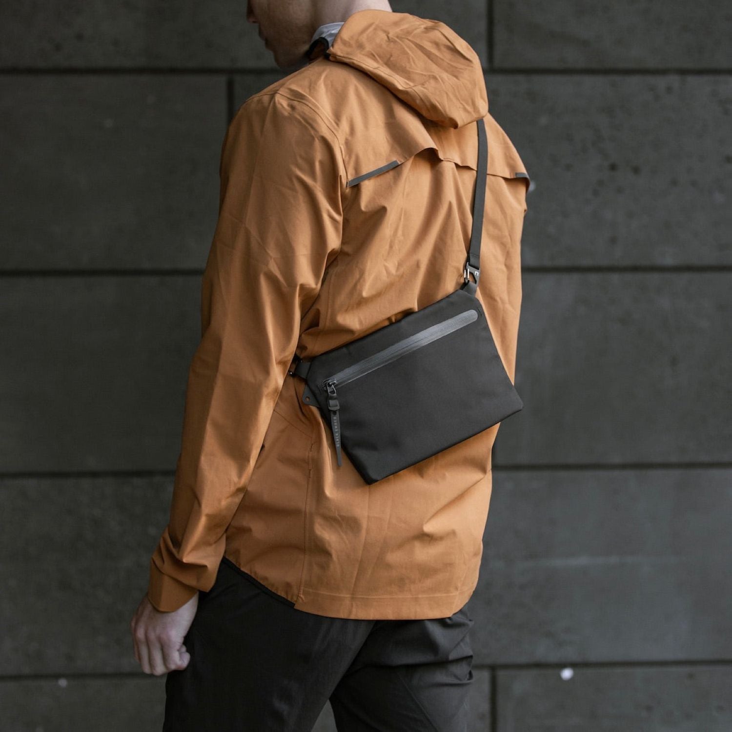 Black Ember Sacoche_01 Sling Bag 10.5 - Jet Black