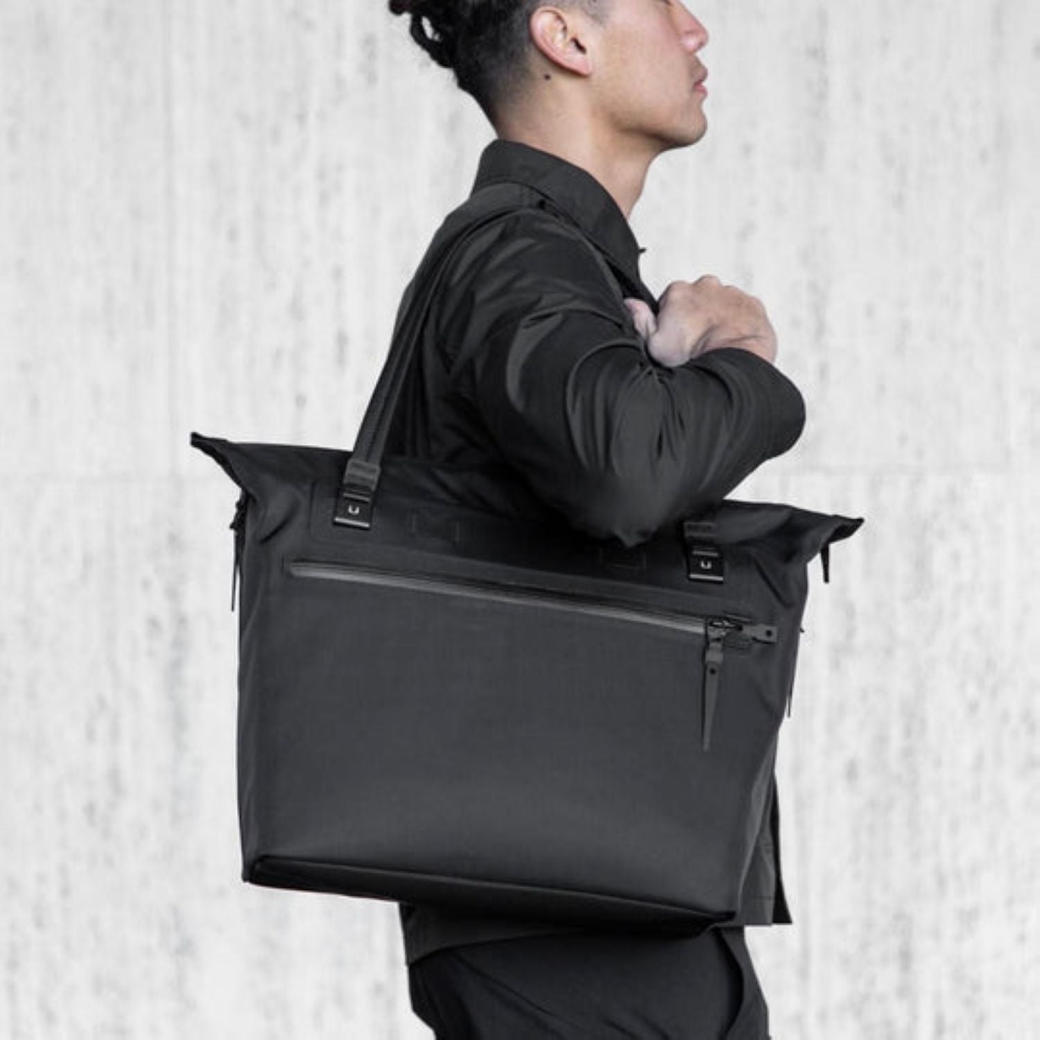 Black Ember Wpt 17" Laptop Tote Embertex Pfas Free 20L - Jet Black