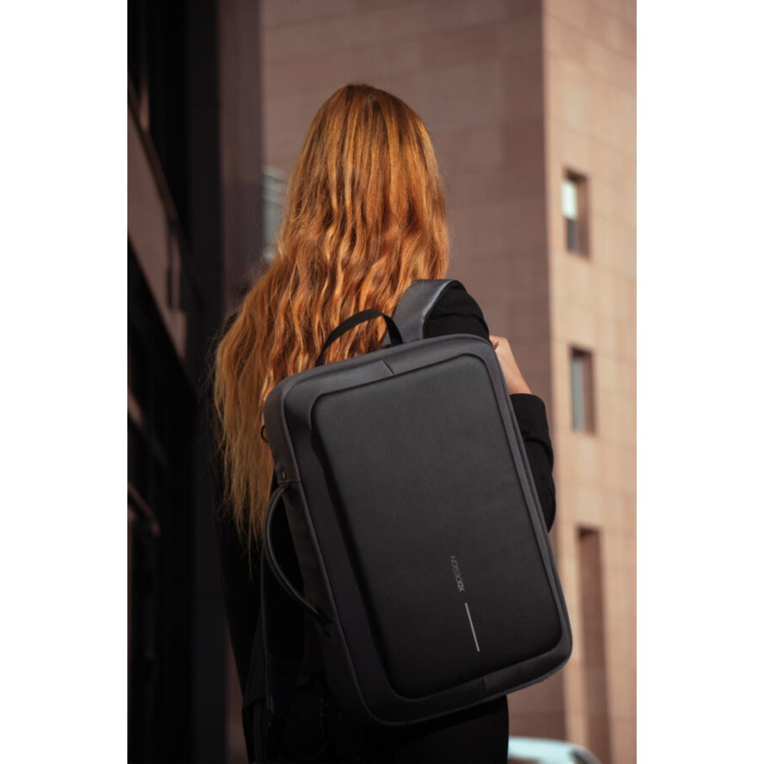 Bobby Bizz Anti-Theft Backpack 2.0 - Black
