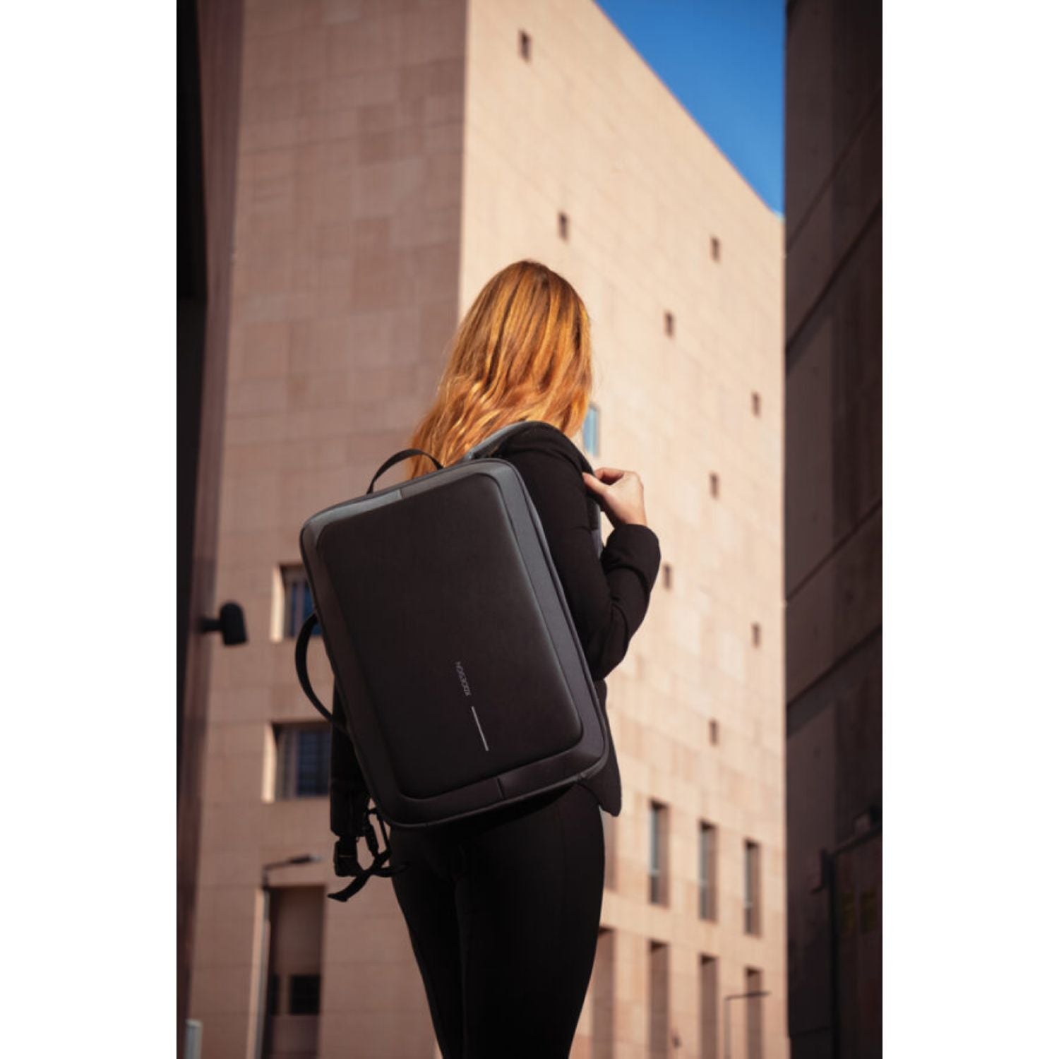 Bobby Bizz Anti-Theft Backpack 2.0 - Black