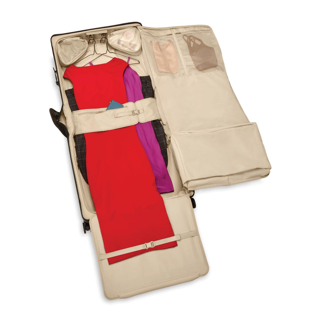 Briggs & Riley Baseline Deluxe Wardrobe Spinner (Black)