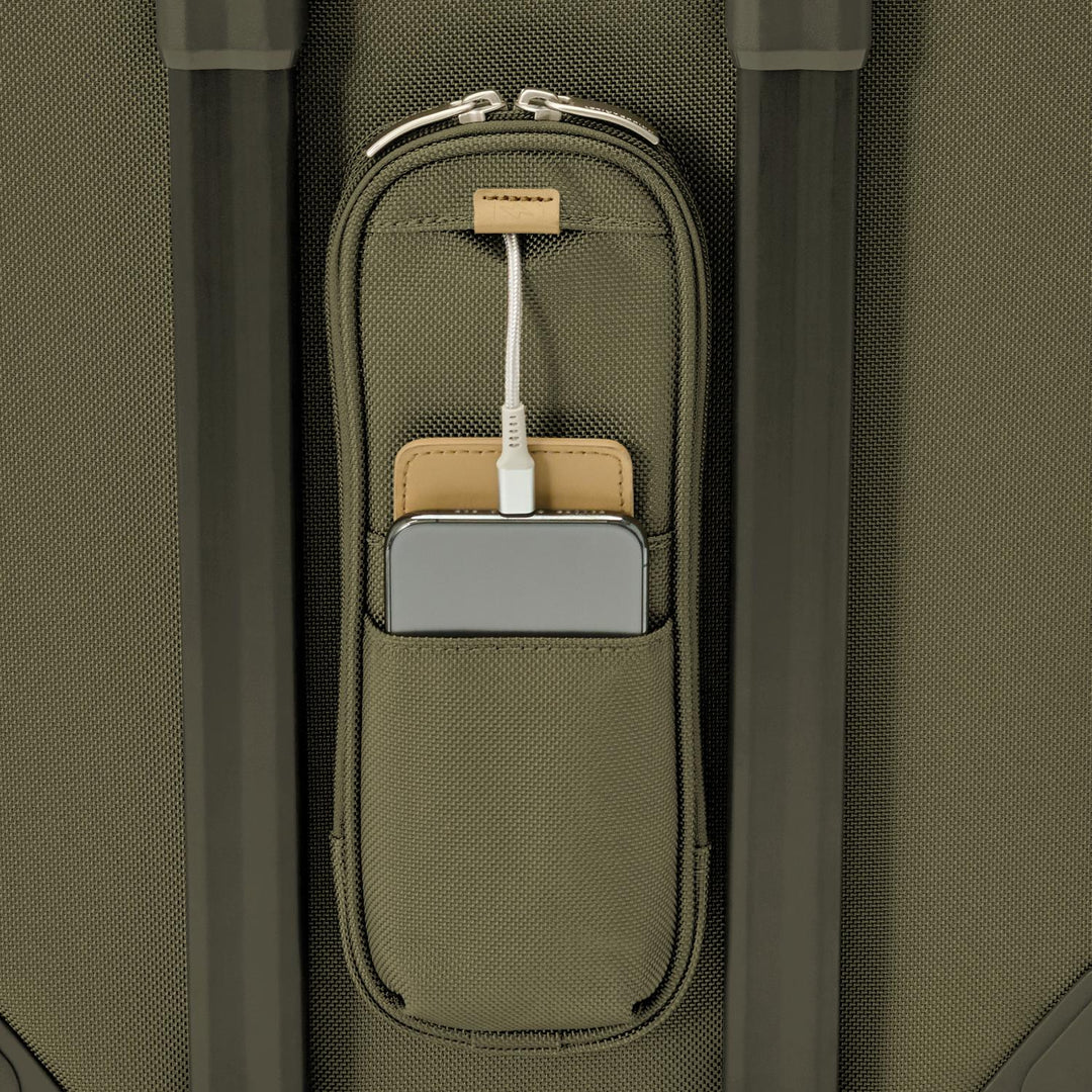 Briggs & Riley Baseline Essential Carry-On Spinner (Olive)