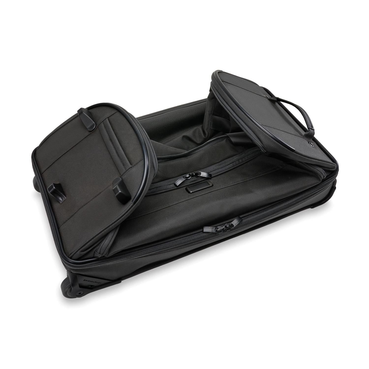 Briggs & Riley Baseline Medium 2-Wheel Duffle (Black)