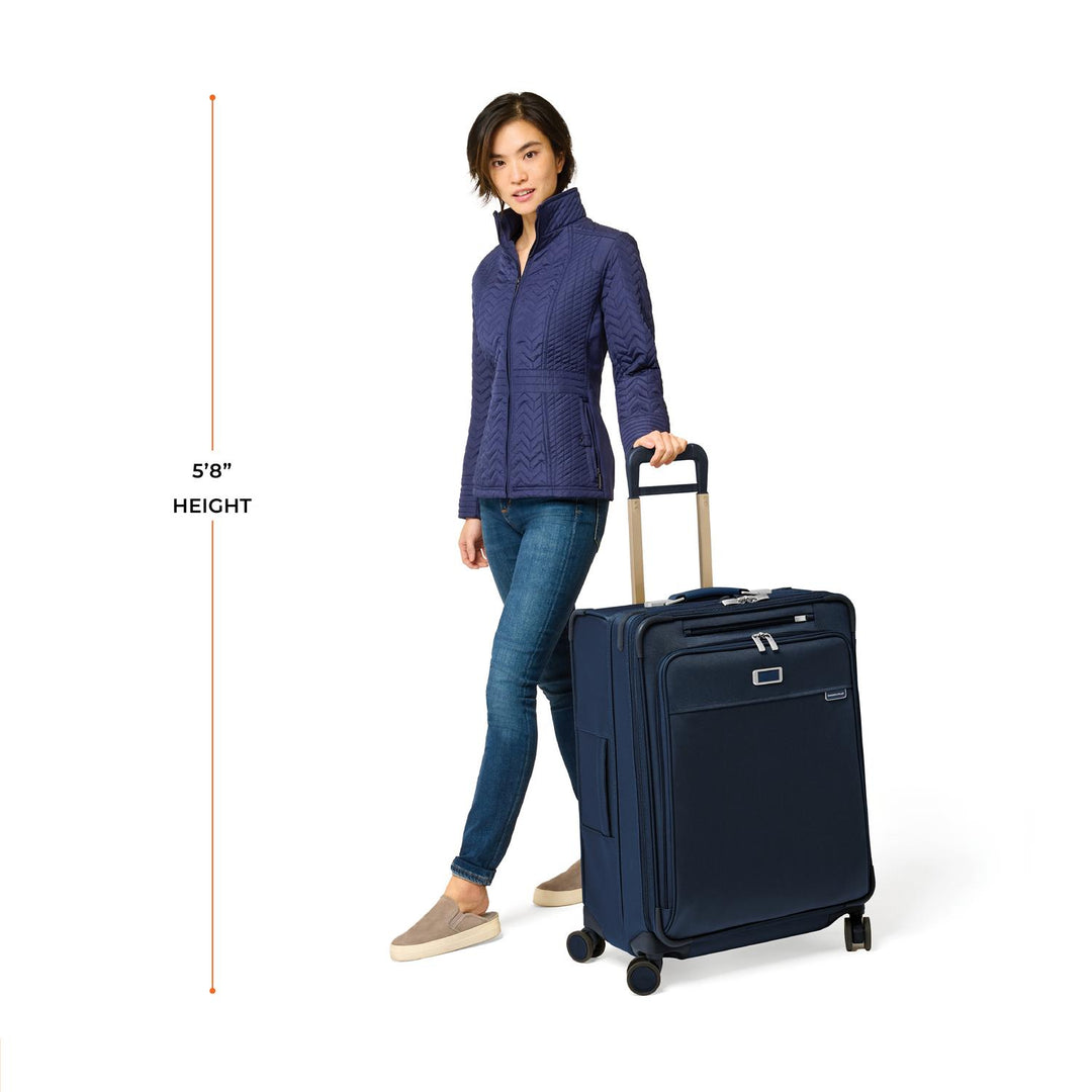 Briggs & Riley Baseline Medium Expandable Spinner (Black)