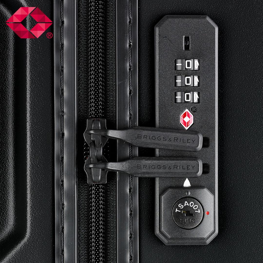 Briggs & Riley Torq 2.0 Large Luggage Spinner (Stealth)