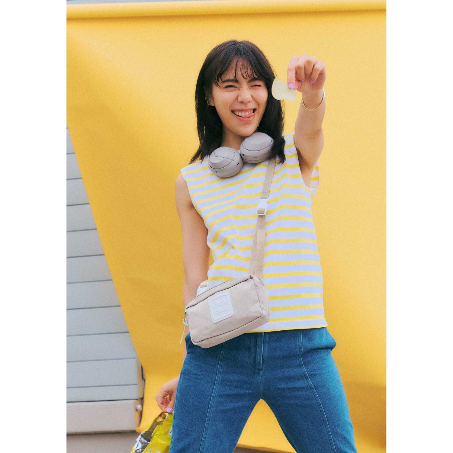 Cilocala Regular Shoulder Pouch Yoko (Stone)