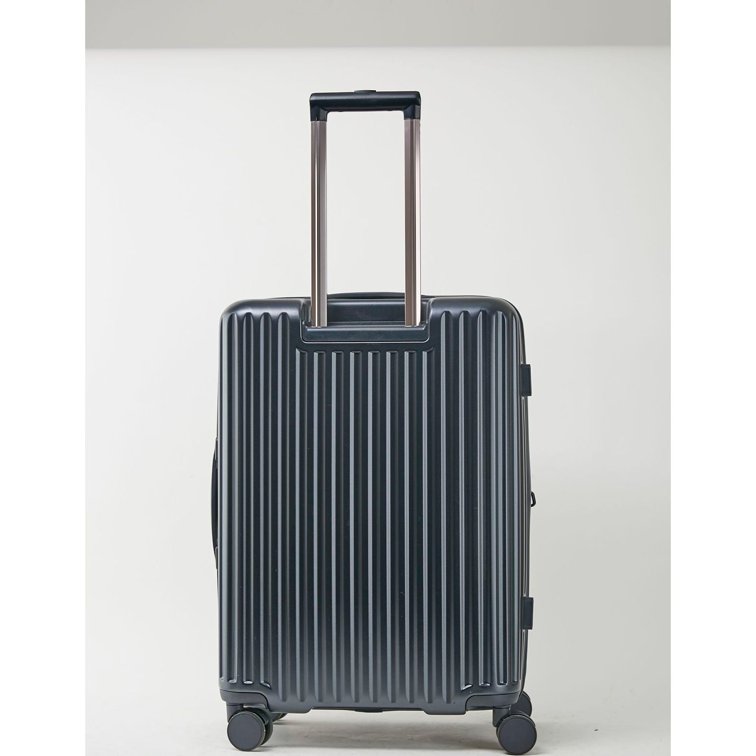 Conwood Pioneer Polycarbonate 24" Expandable Upright Luggage - Navy