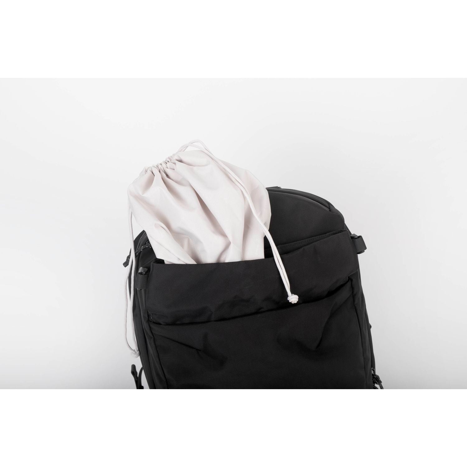 Doughnut Astir - Black