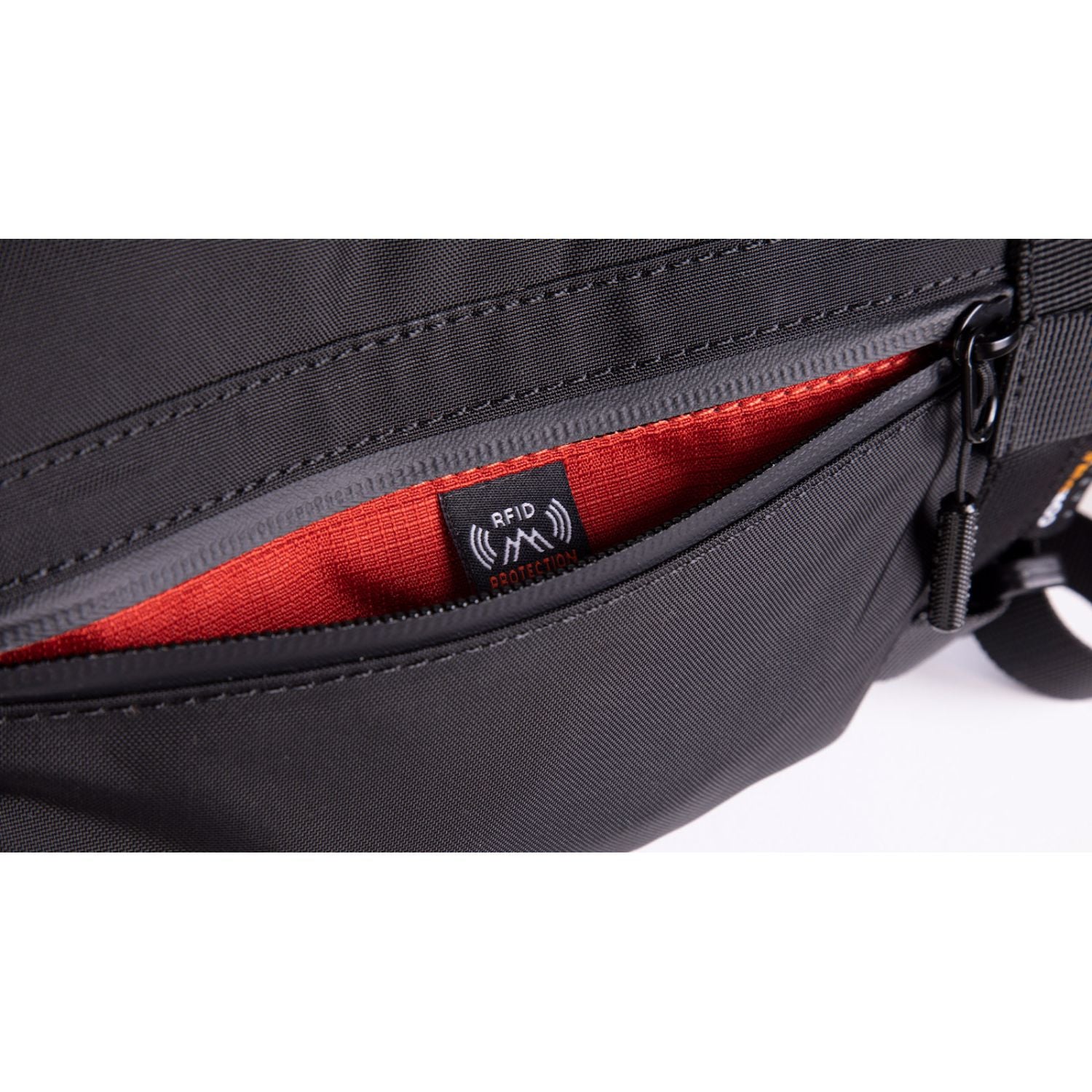 Doughnut Atom - Black