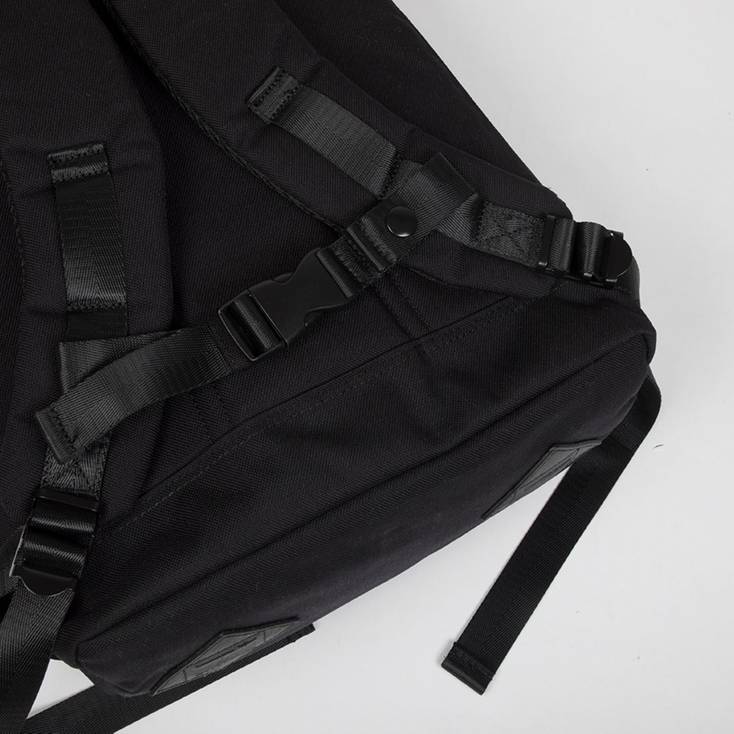 Doughnut Christopher Nylon Black Series - Black