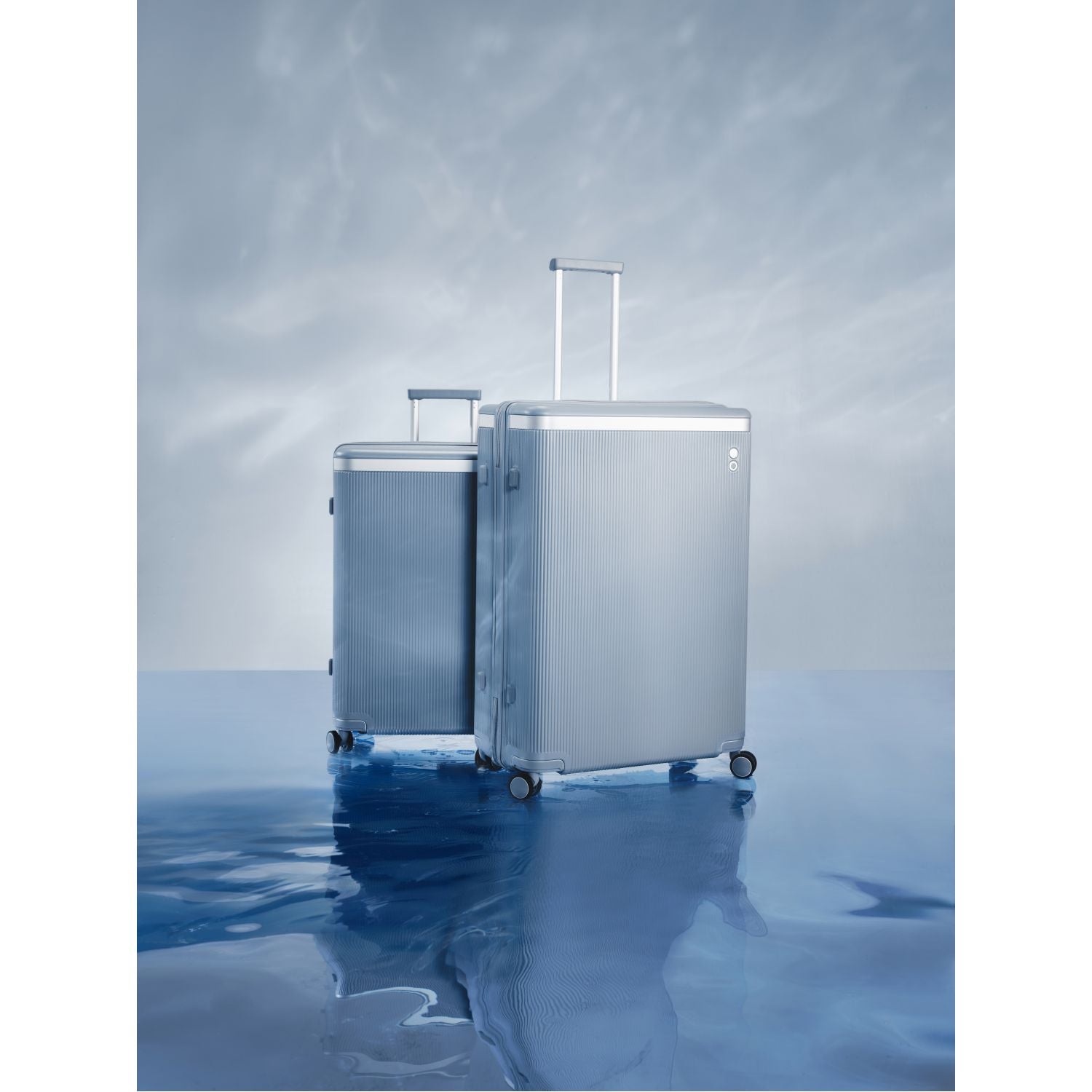 Echolac Dynasty V2 20" Carry On Luggage (Sandwhite)