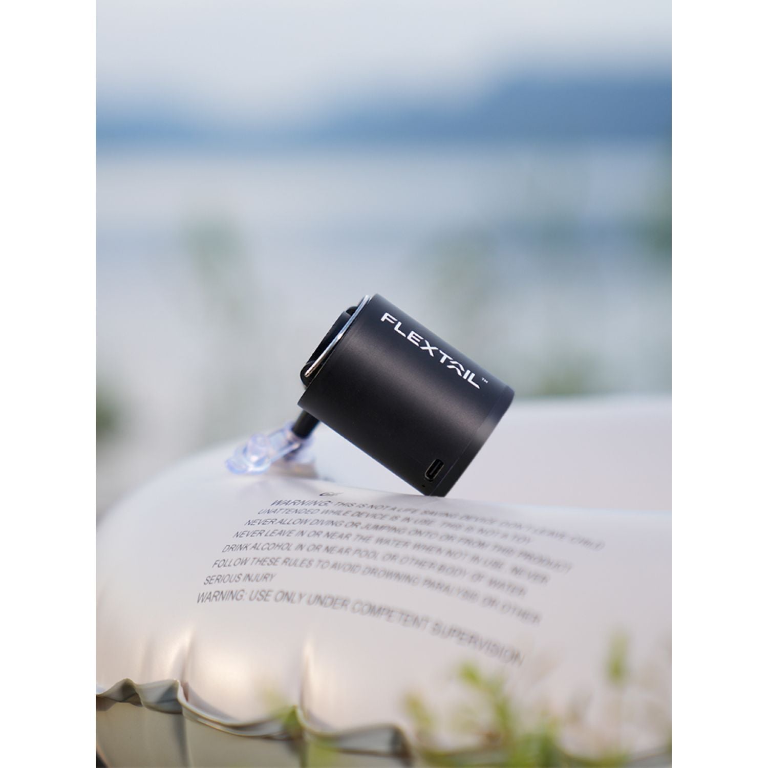 Flextail Tiny Portable Travel Vacuum Pump 2024 - Black