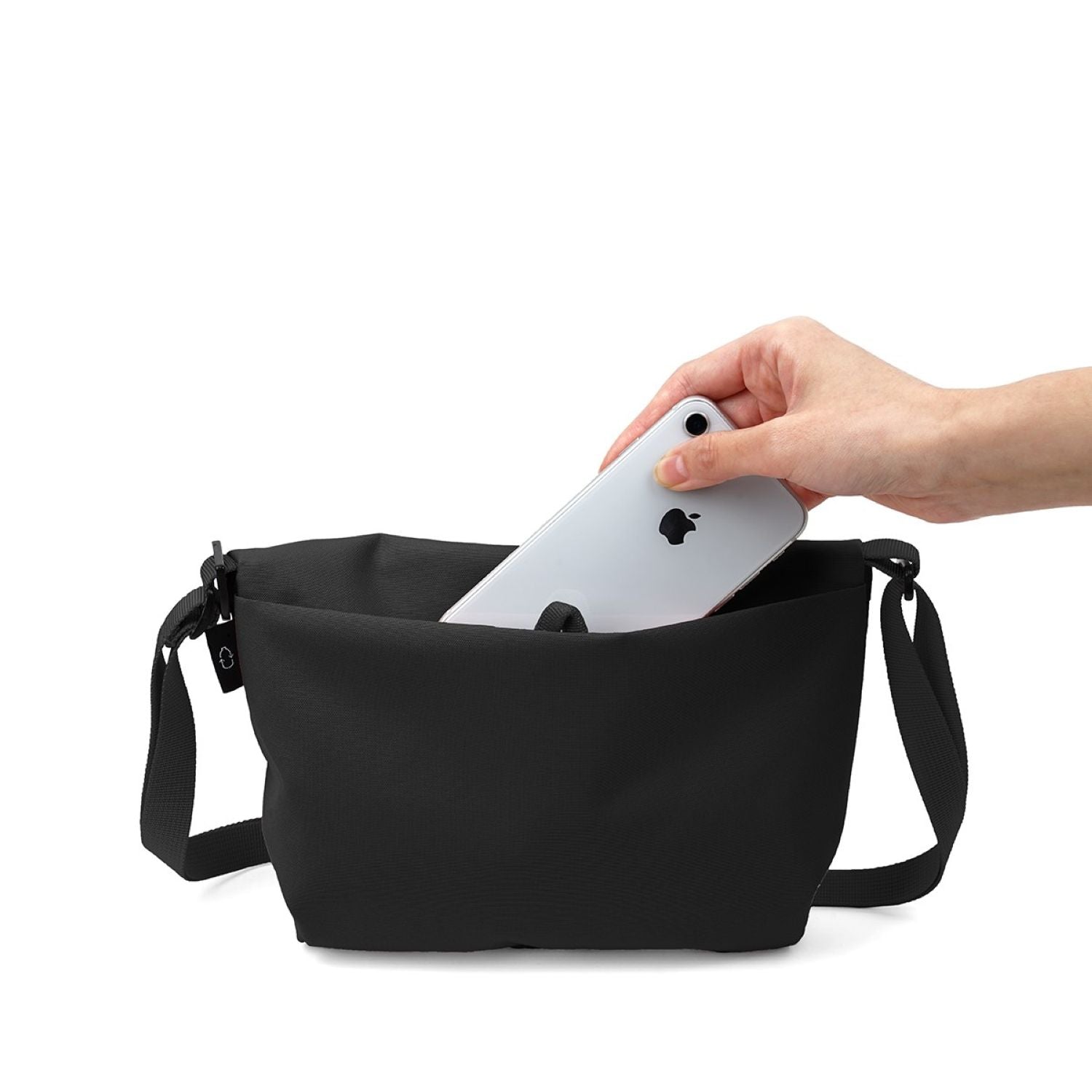 Hellolulu Cana Compact Utility Bag Recycled (Flat Black)