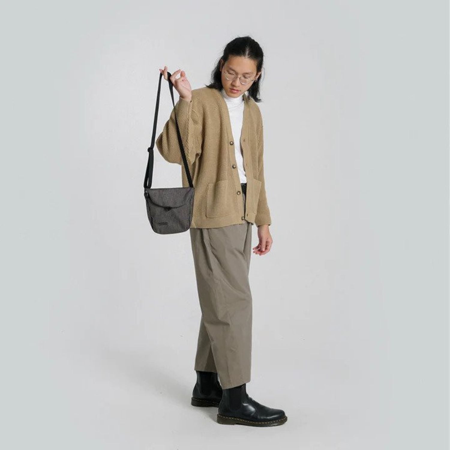 Hellolulu Desi Sling Bag Recycled (Flag Stone)