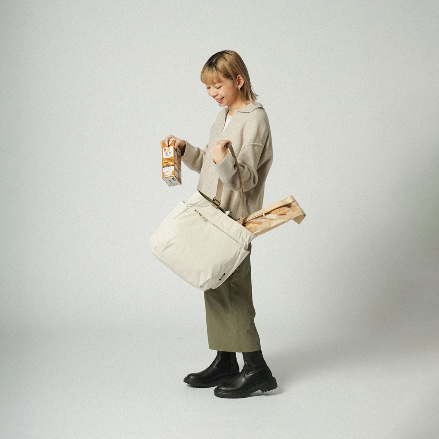 Hellolulu Jonna Double Sided Versatile Tote Recycled (Bright Olive/Linen)