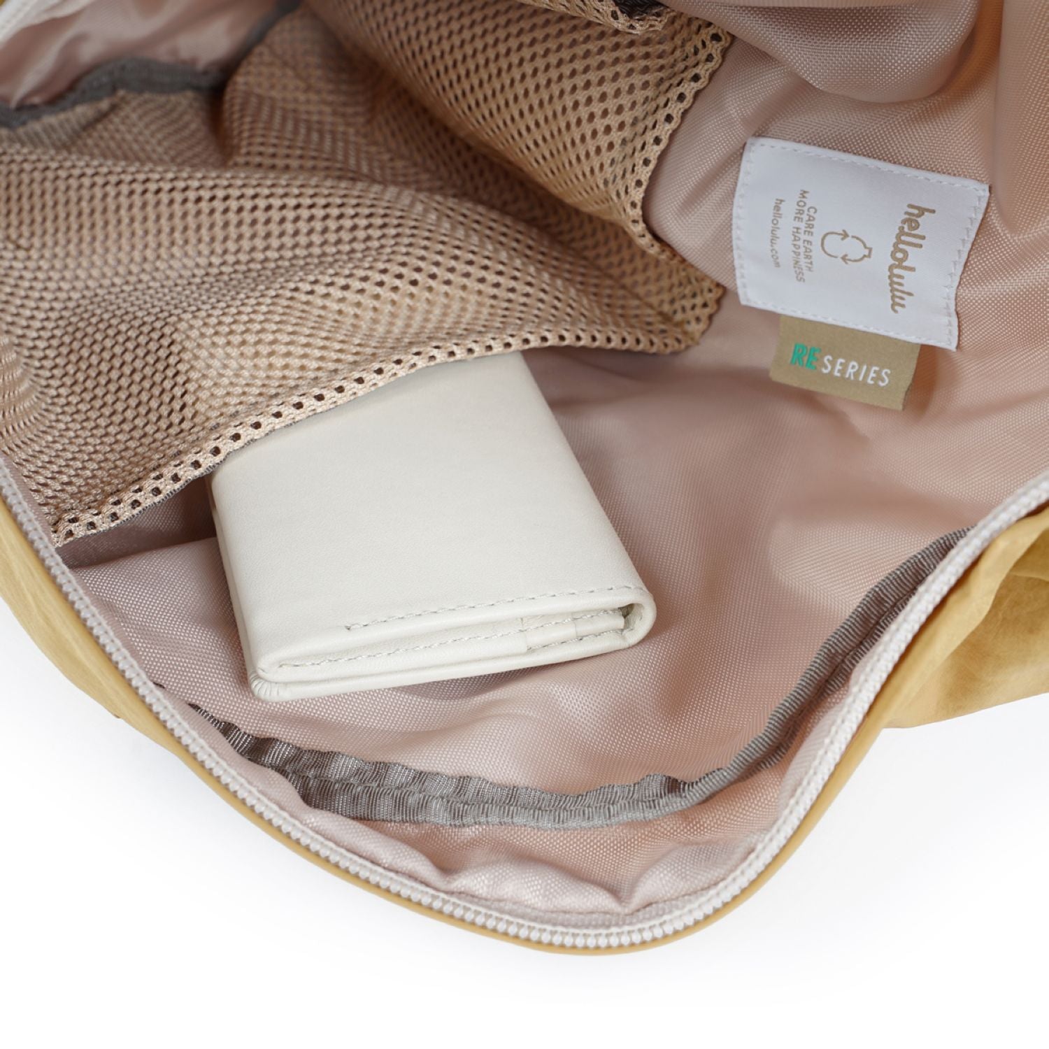 Hellolulu Remi Anywhere Sling Bag (Light Walnut)