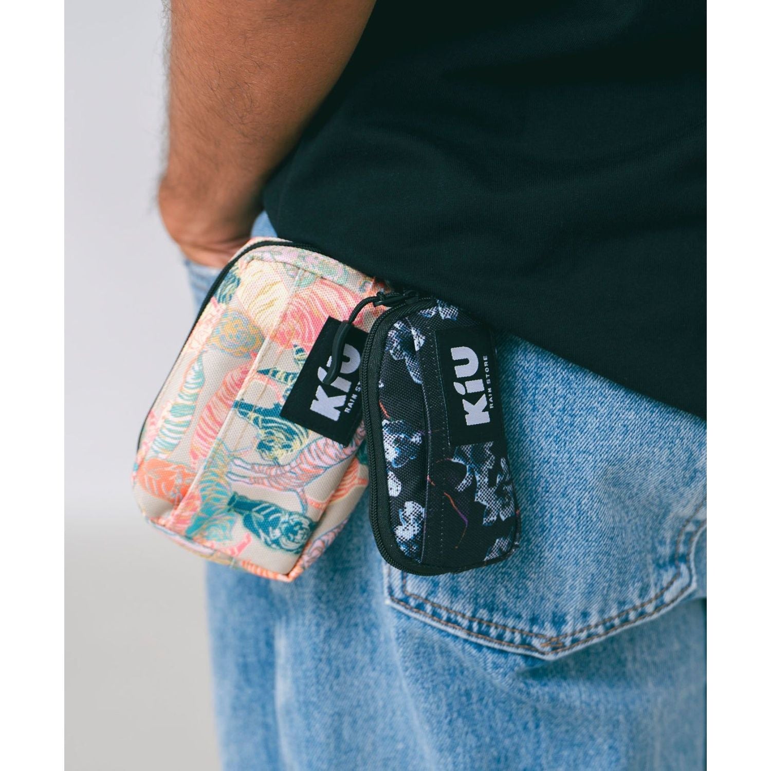 KiU Water Repellent Pouch Medium (Leopard)