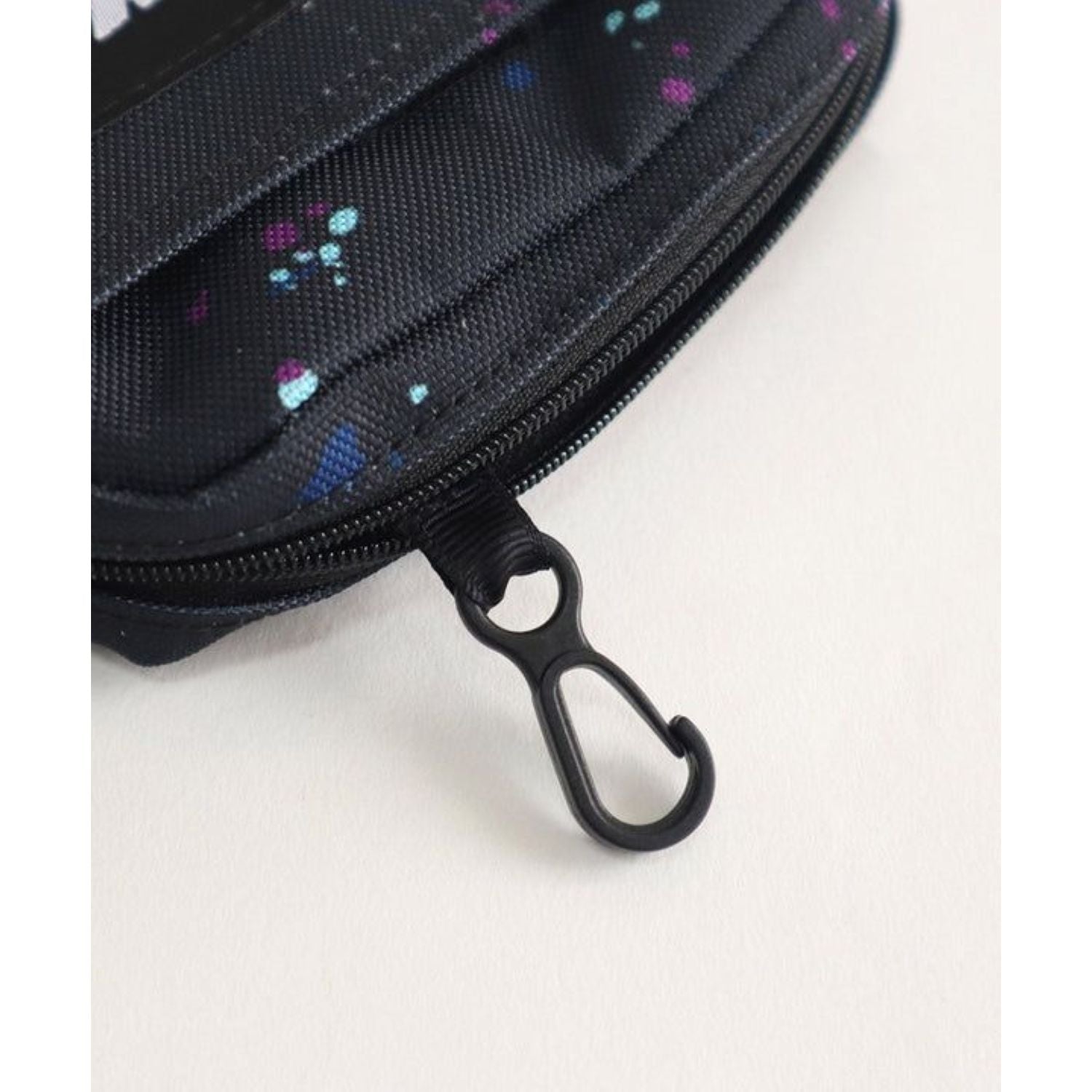 KiU Water Repellent Pouch Medium (Leopard)