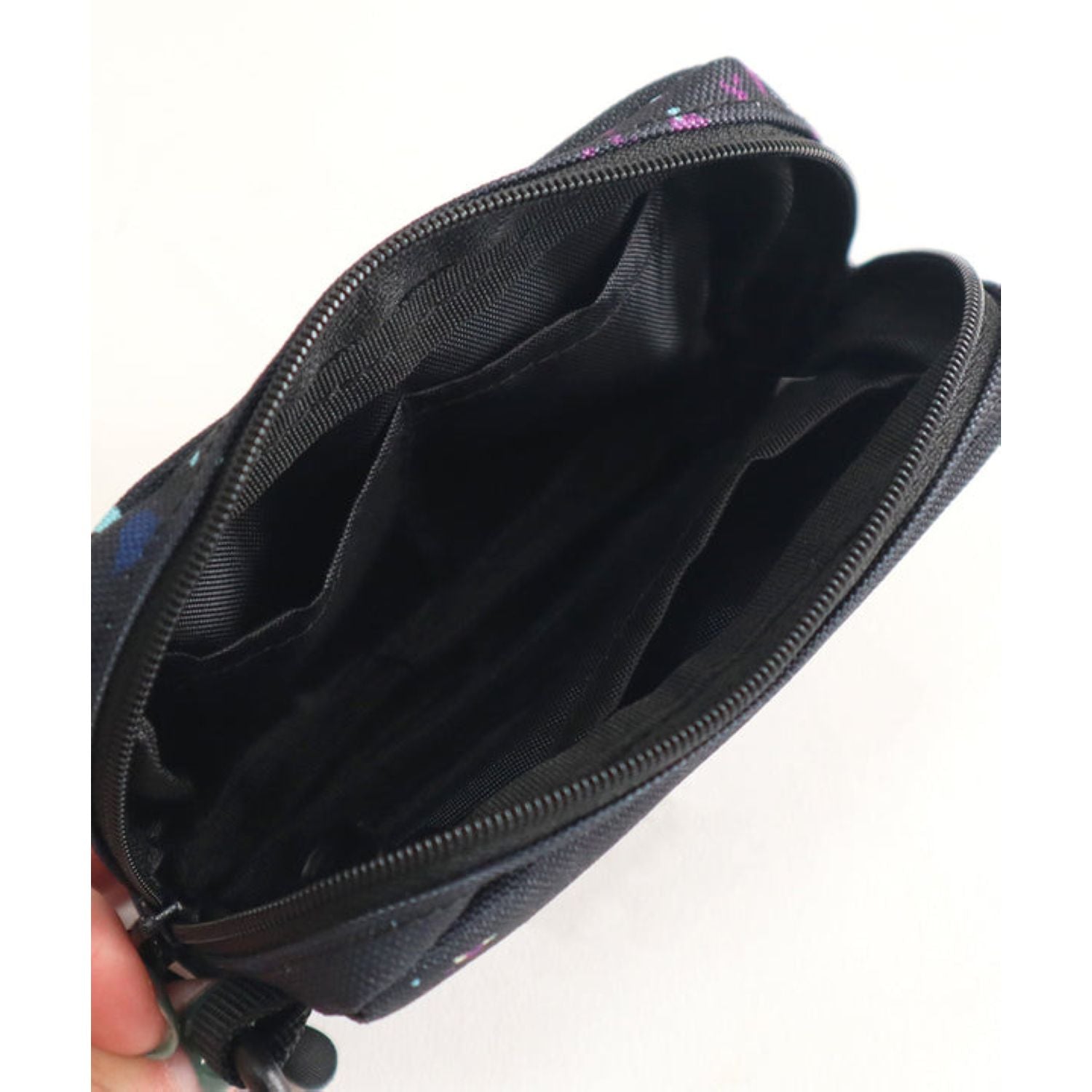 KiU Water Repellent Pouch Medium (Rabbit Face)