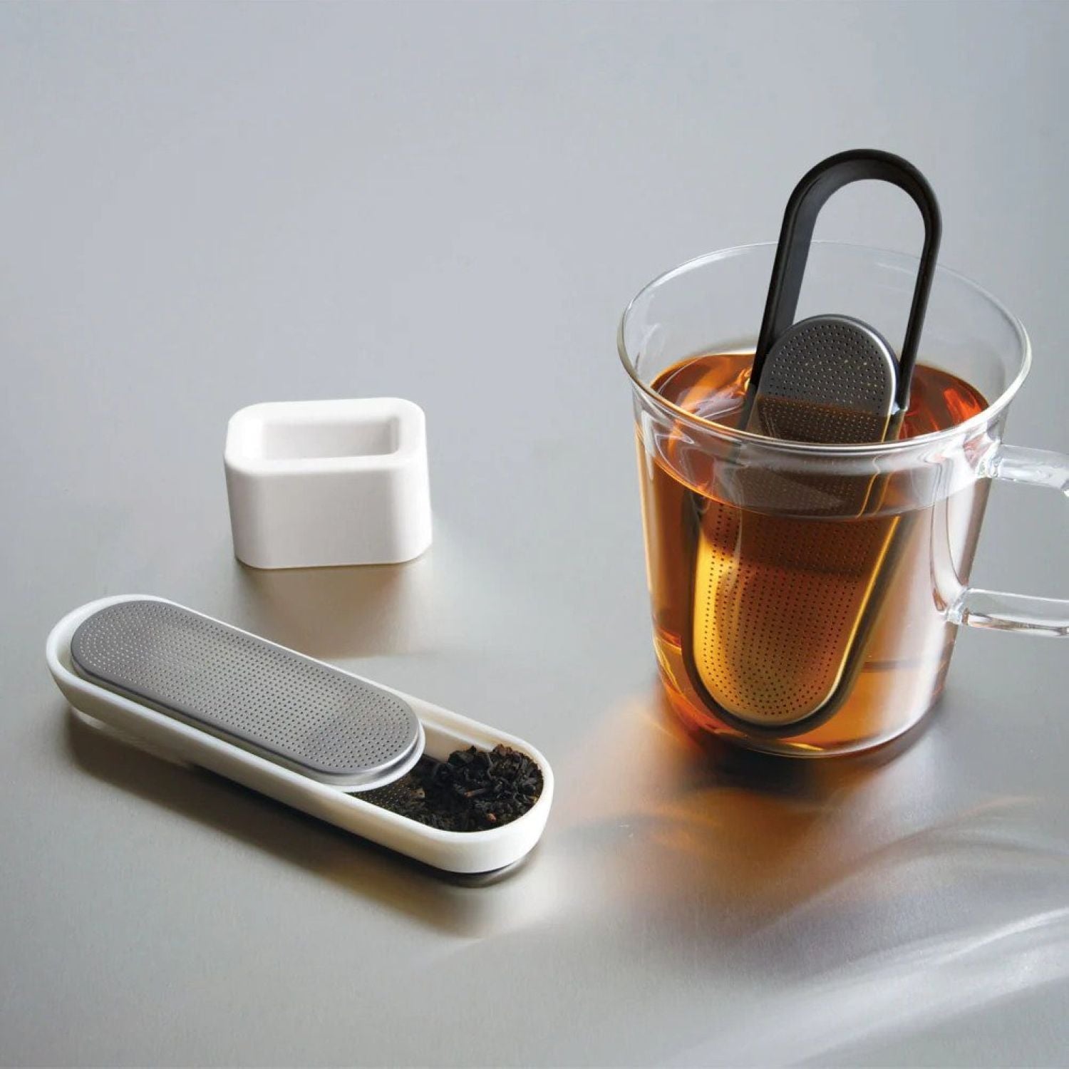 Kinto Loop Tea Strainer - White