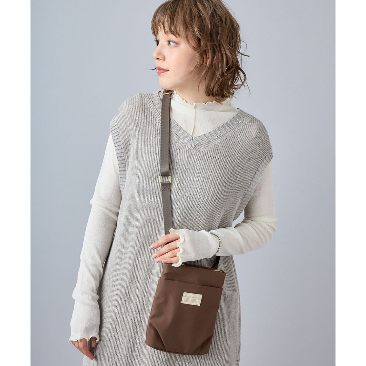 Legato Largo Fuwari Smart Phone Shoulder Bag (Black)