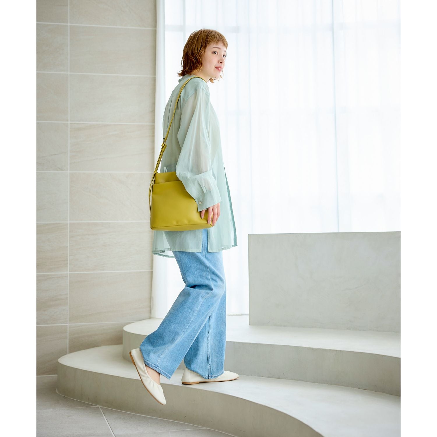Legato Largo Link Shoulder Bag (Lime)