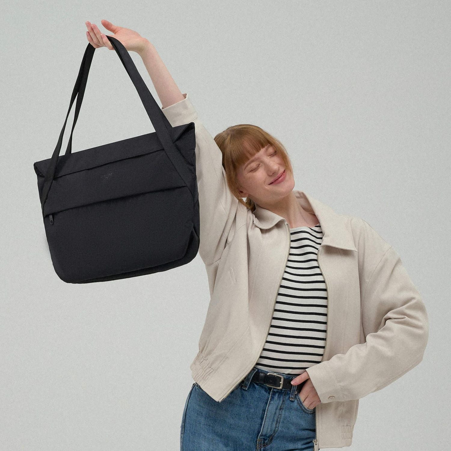 MAH Airy Tote Bag - Black