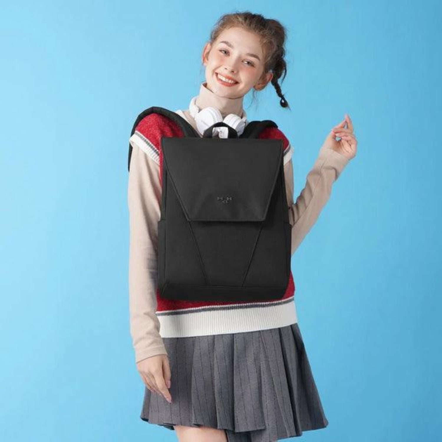 MAH Young Classic 17L Backpack - Black